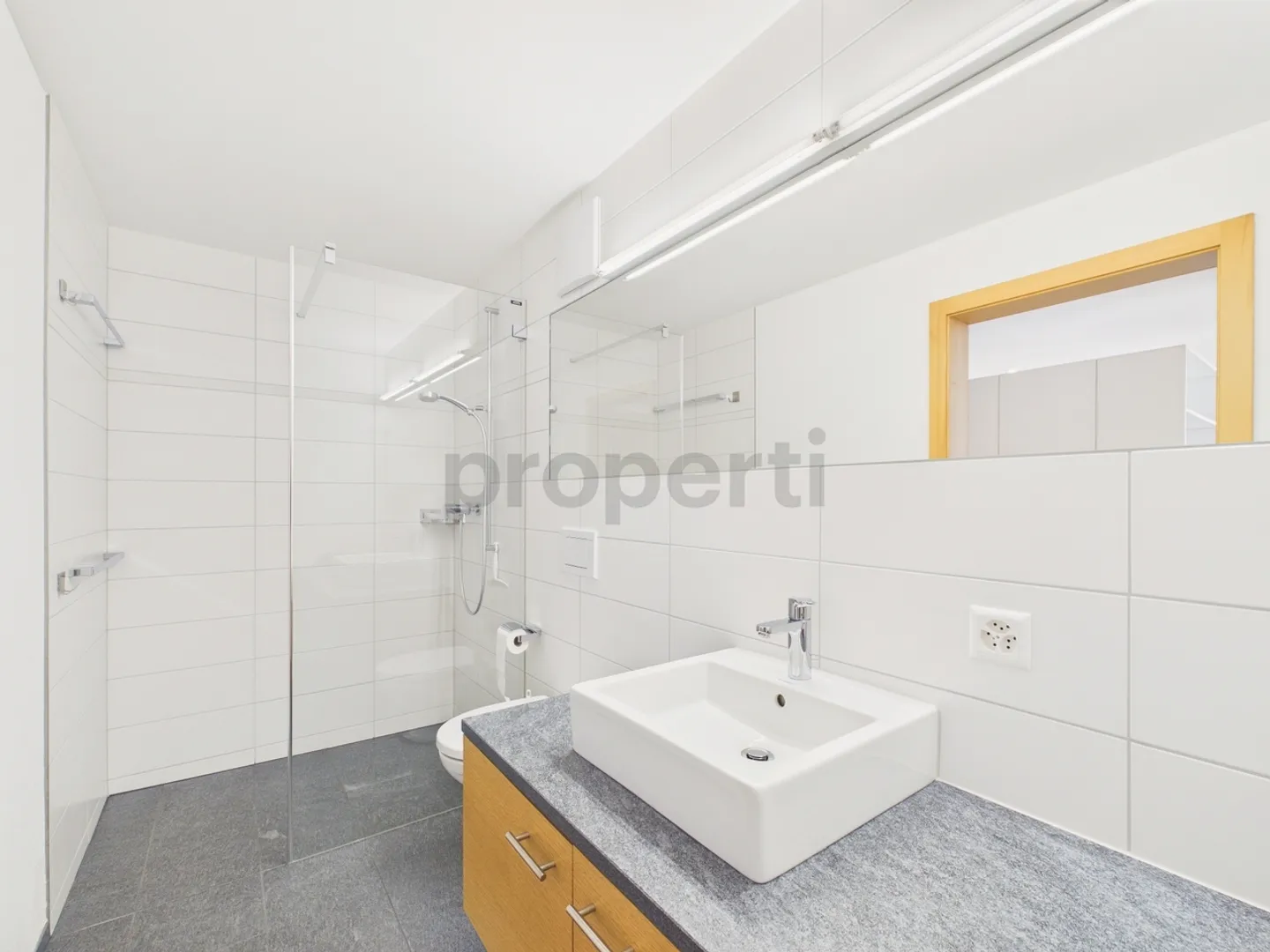 Moderne Wohnung mit sonnigem Balkon - Foto 8 von 12