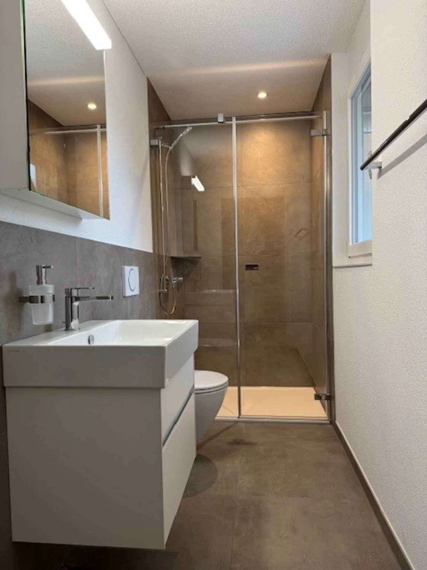 Modern 4.5-room apartment in new building! - Photo 9 of 12