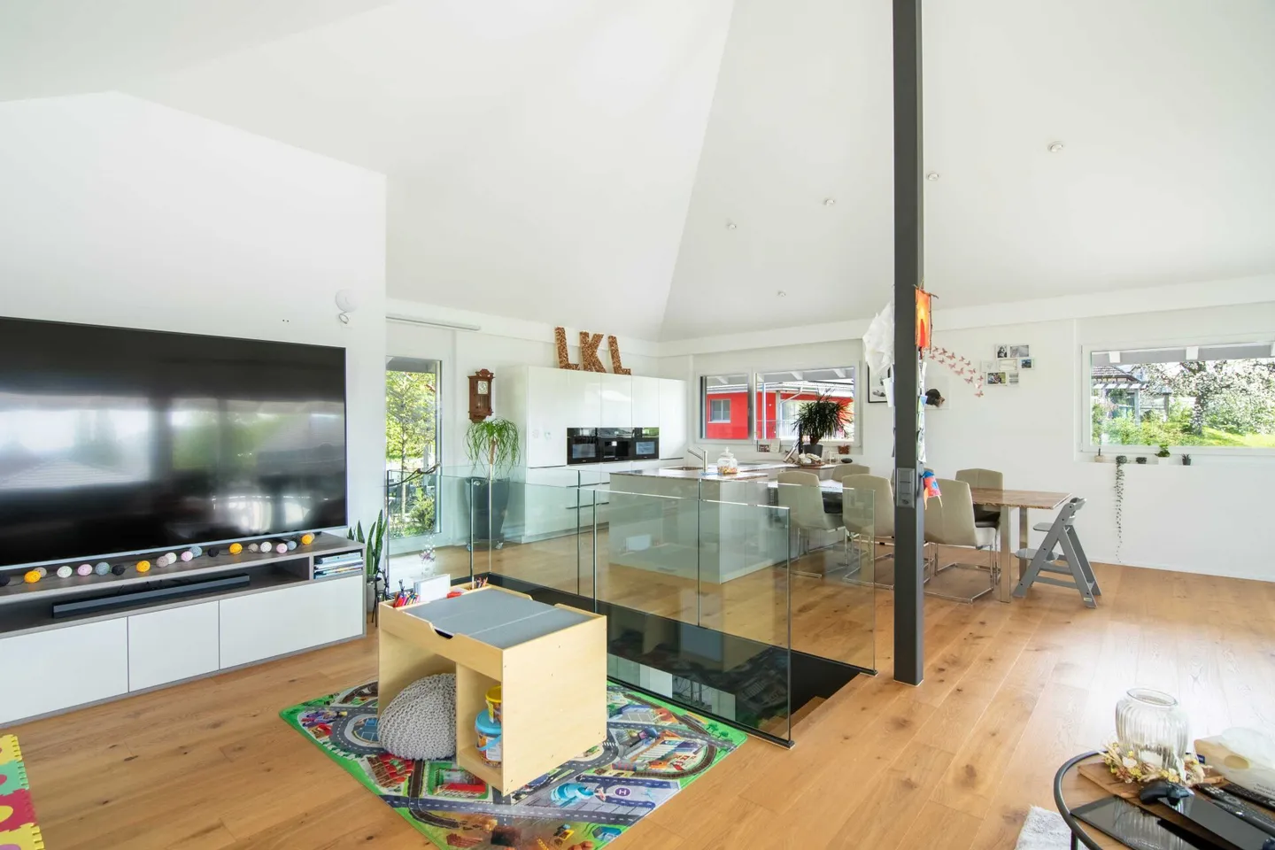 Moderne et économe en énergie - Maison individuelle de 4,5 pièces dans un emplacement ensoleillé avec belle vue - Photo 8 sur 26