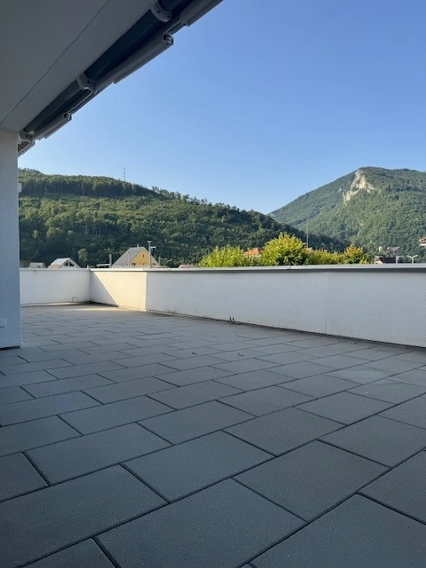 Moderne 3.5-Zimmer-Attikawohnung - Foto 10 von 11