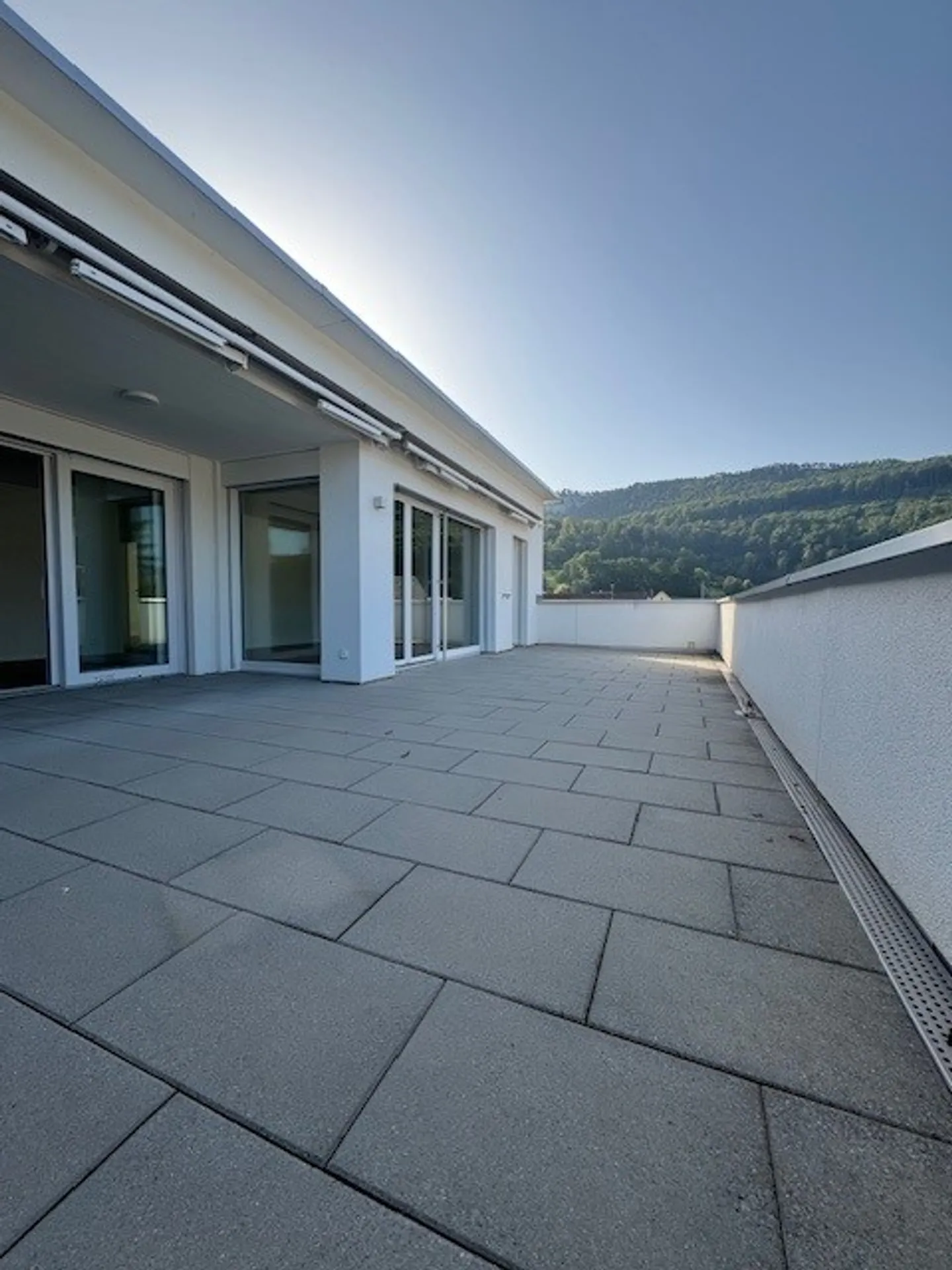 Moderne 3.5-Zimmer-Attikawohnung - Foto 11 von 11