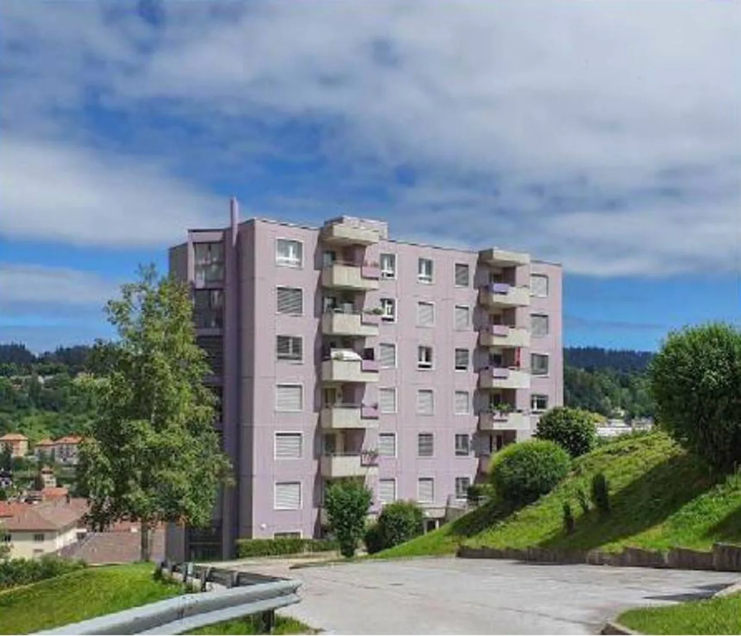 Edificio in affitto a Locle - Foto 2 di 3