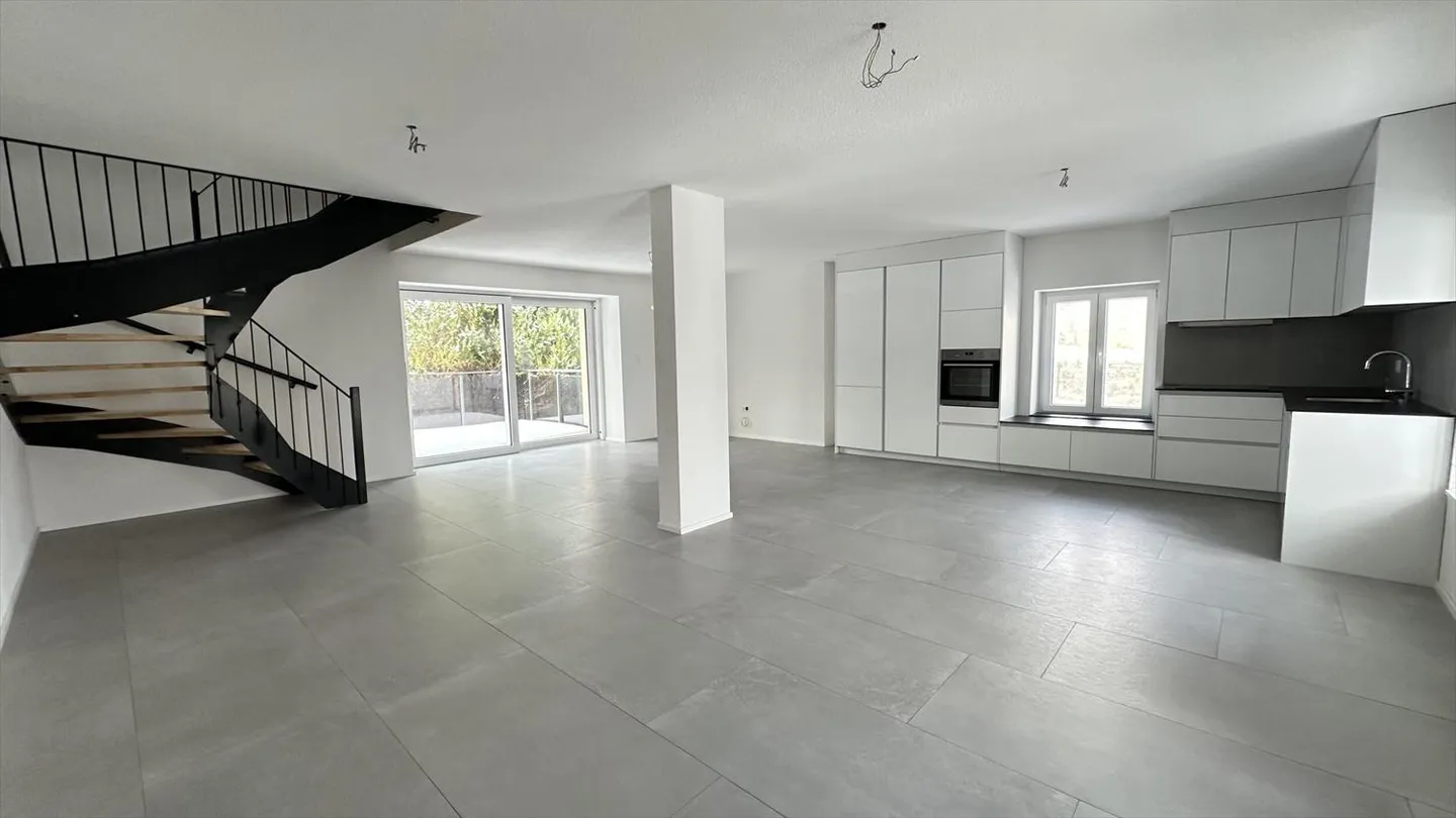 Apartment for rent - Photo 3 of 13