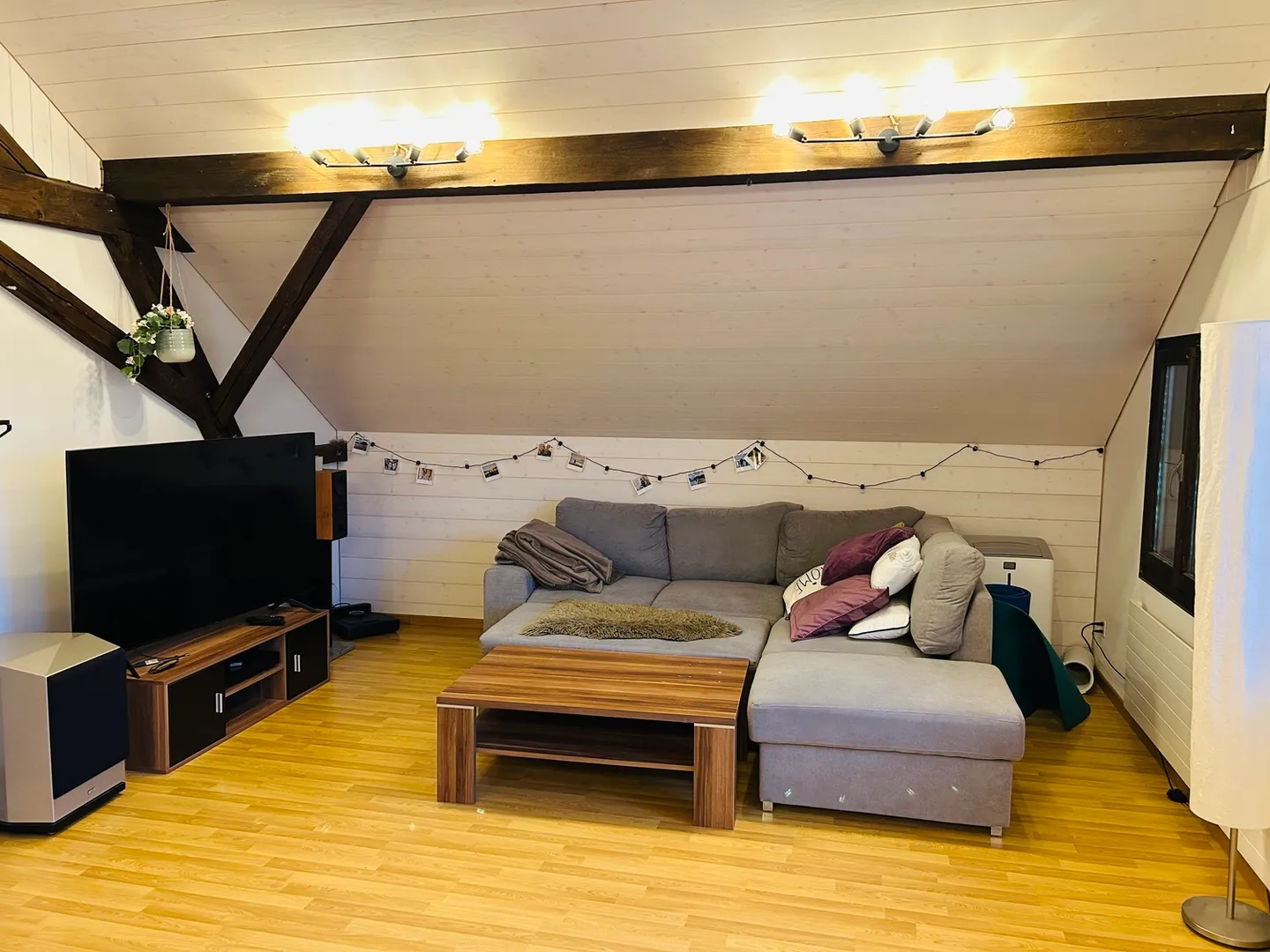 5 ZI-WOHNUNG IN GURZELEN (BE), MÖBLIERT, TEMPORÄR - Foto 1 von 10