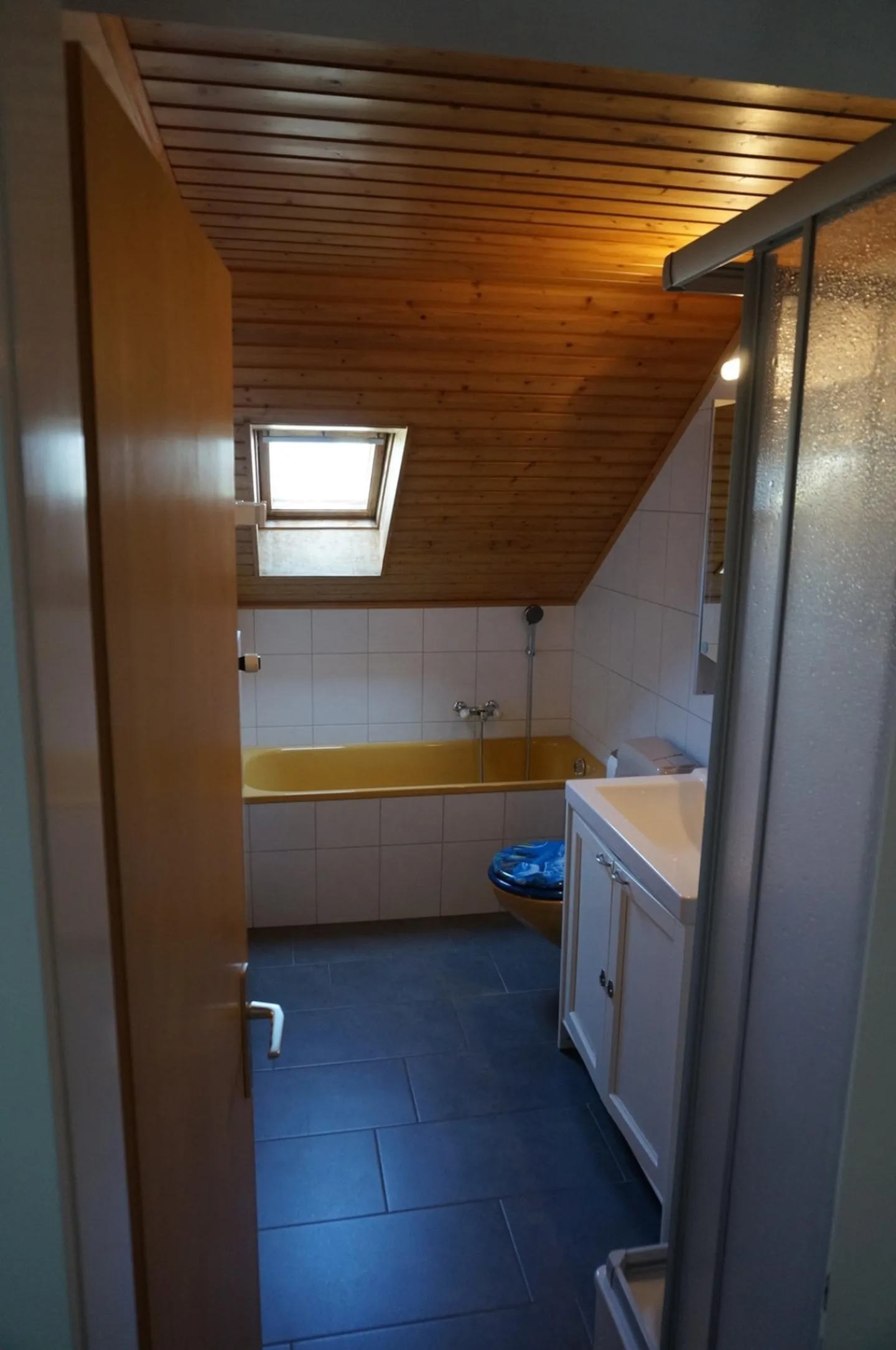 5 ZI-WOHNUNG IN GURZELEN (BE), MÖBLIERT, TEMPORÄR - Foto 6 von 10