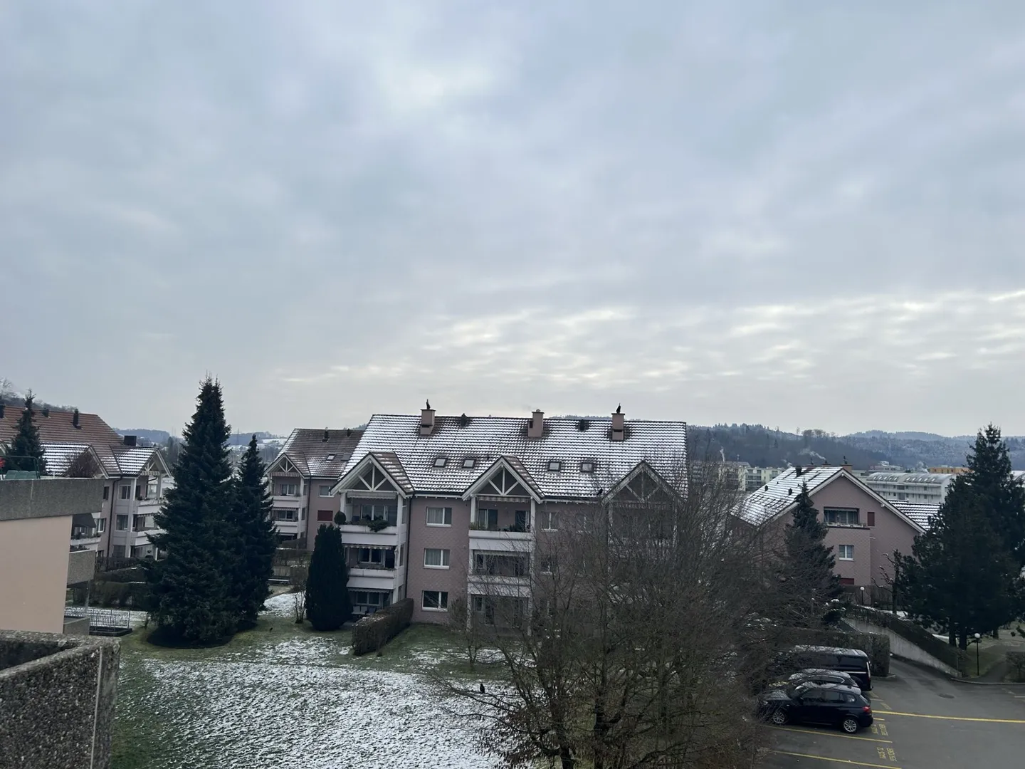 Appartement penthouse 3.5 pièces en excellent état, ascenseur, grande terrasse sur le toit avec vue imprenable - Photo 14 sur 16