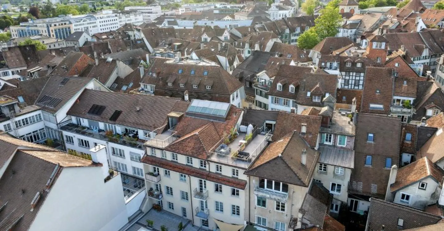 Unico appartamento duplex di 2,5 stanze con terrazza sul tetto - Foto 9 di 9