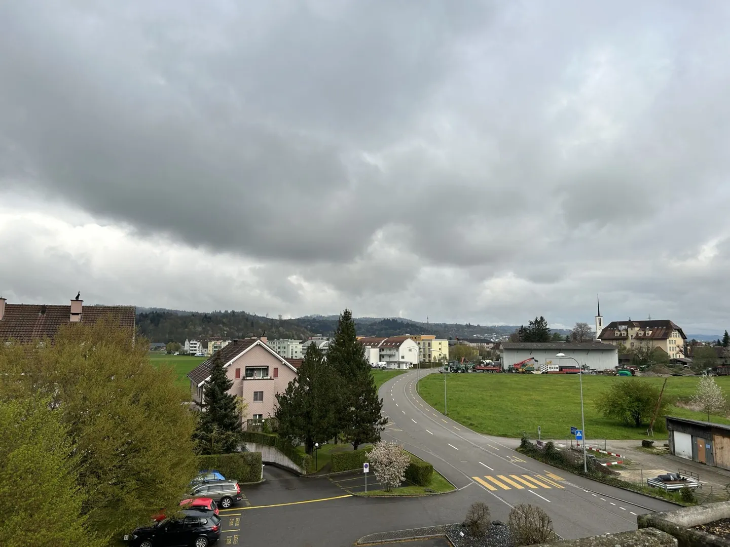 Appartement penthouse 3.5 pièces en excellent état, ascenseur, grande terrasse sur le toit avec vue imprenable - Photo 15 sur 16