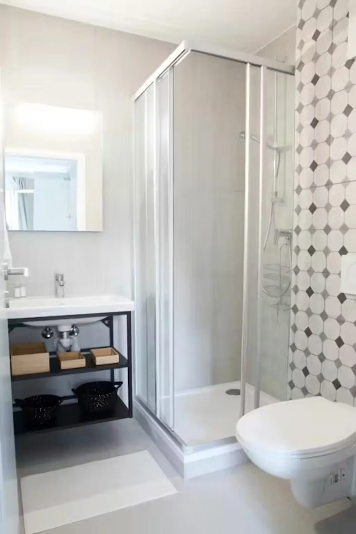 Charming Lausanne Apartment - Photo 6 of 6