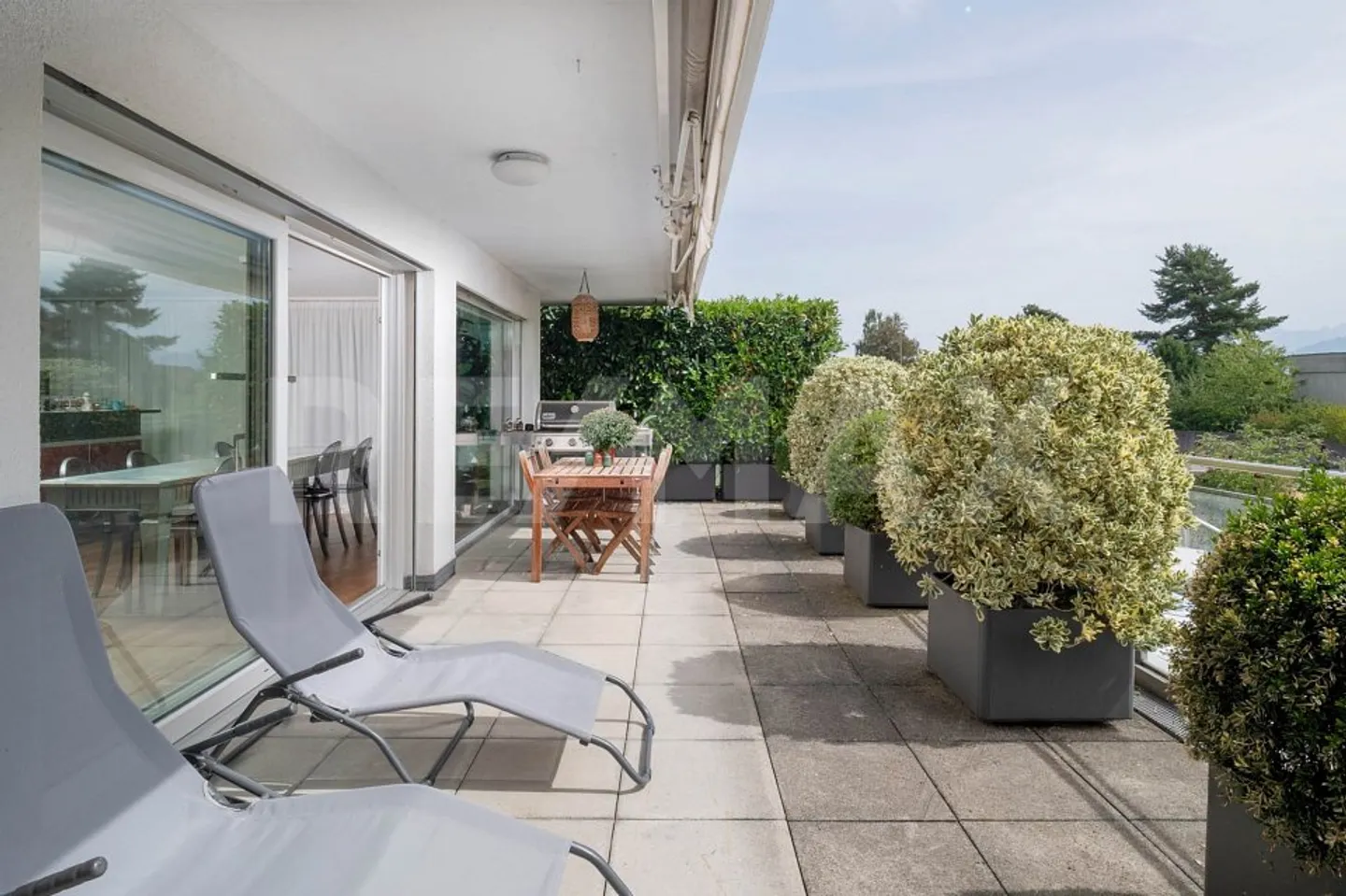 Elegante 5.5-Zimmer-Terrassenwohnung nur wenige Schritte vom Zürichsee entfernt zu kaufen! - Photo 2 sur 13