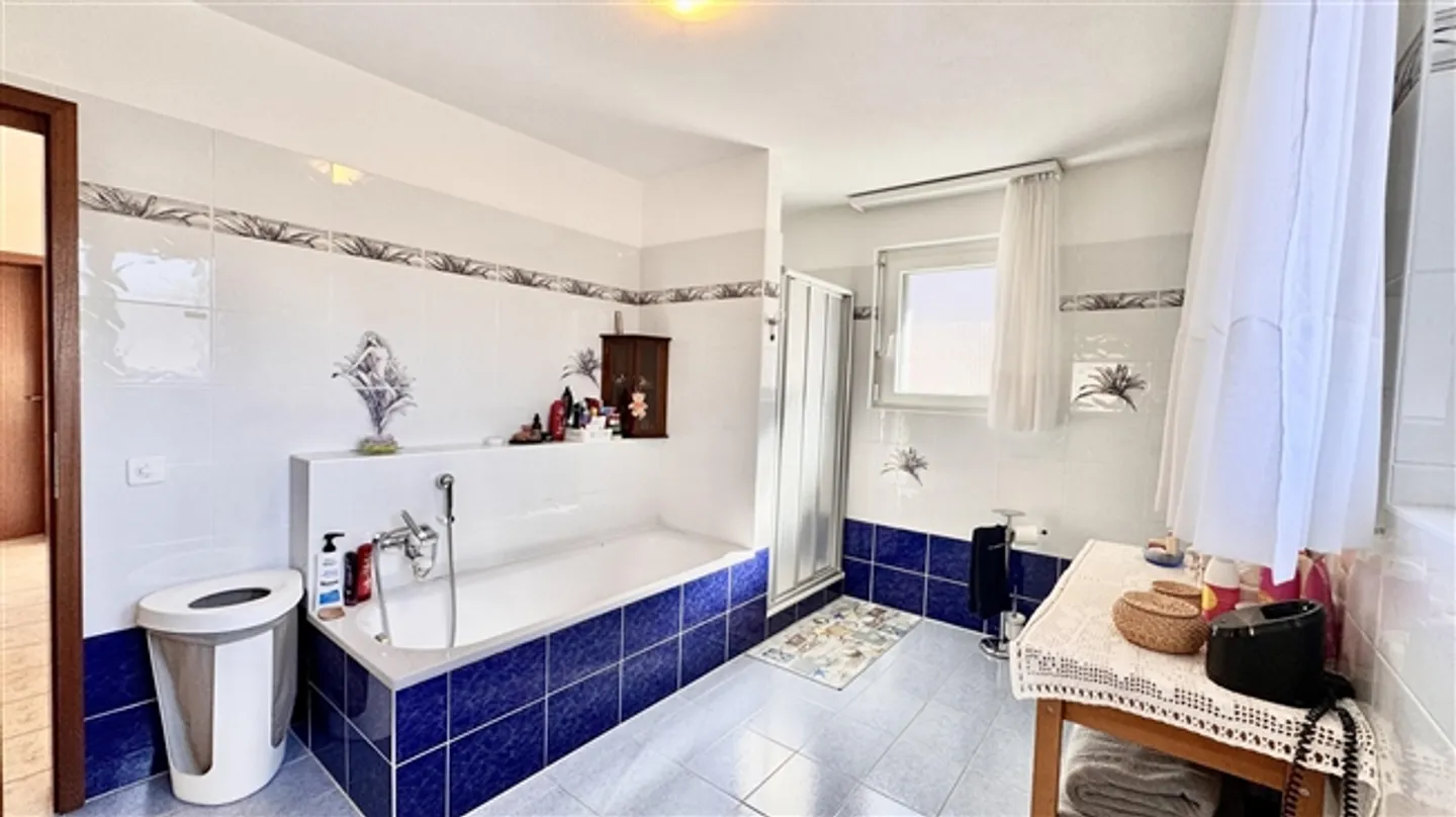 Ref. 2021 Cozy Single-Family Home with 6.5 Rooms and Low Environmental Impact - Photo 9 of 20