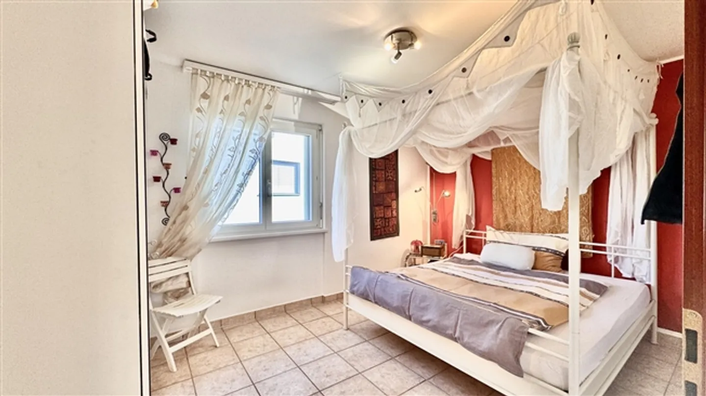 Ref. 2021 Cozy Single-Family Home with 6.5 Rooms and Low Environmental Impact - Photo 10 of 20