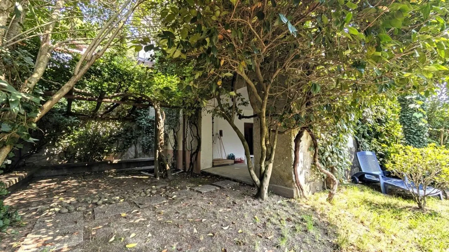 Casa di charme con giardino d'inverno e panorama sulle montagne - Foto 14 di 15