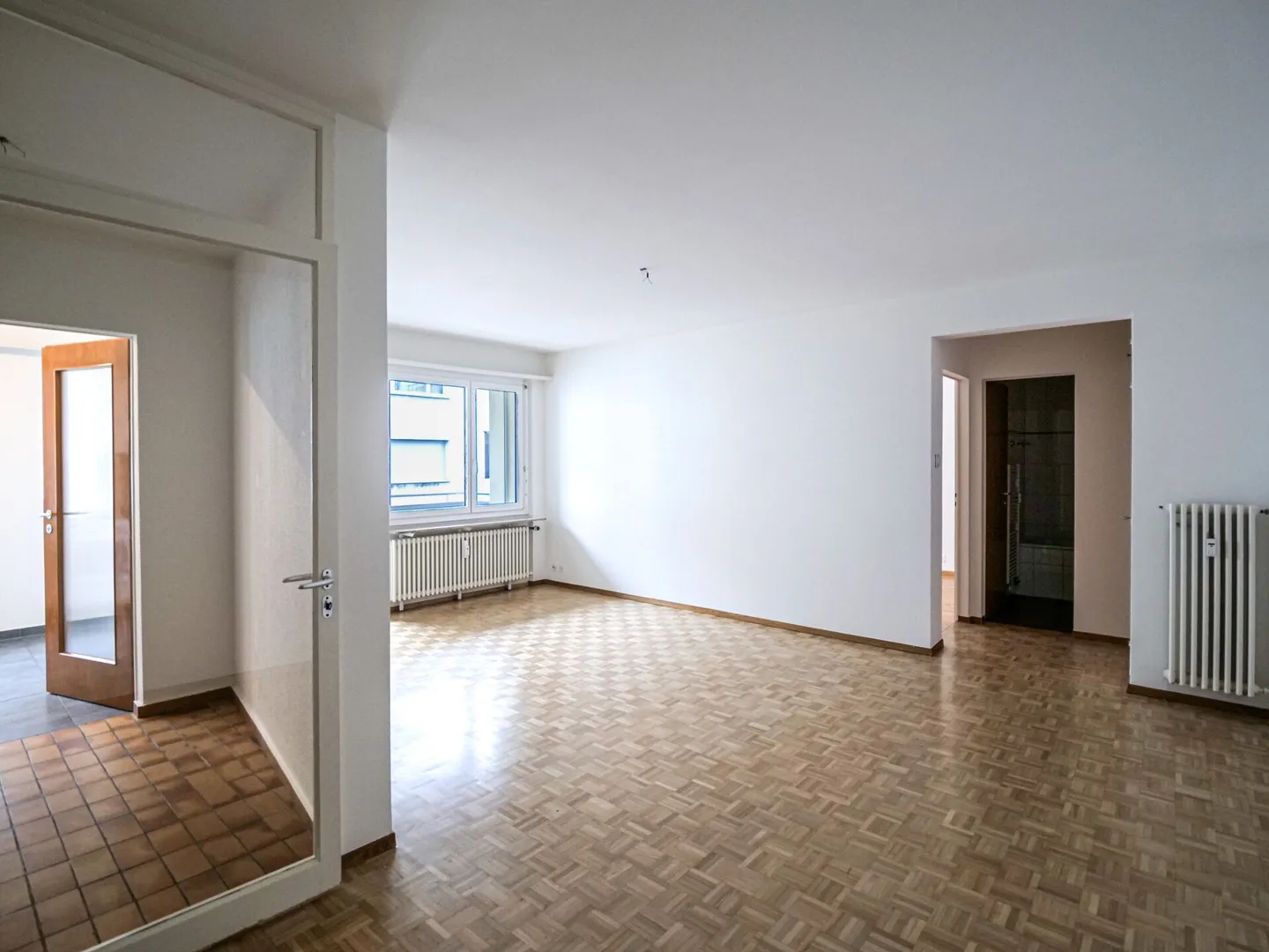 Spacious apartment in a quiet location - Photo 1 of 10