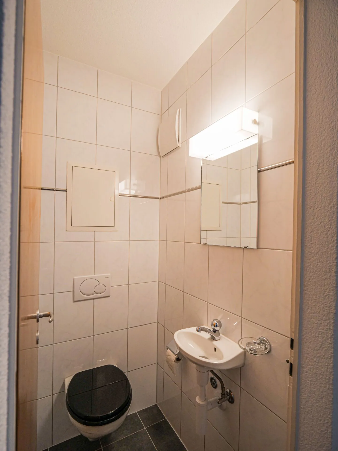 Spacious apartment in a quiet location - Photo 7 of 10