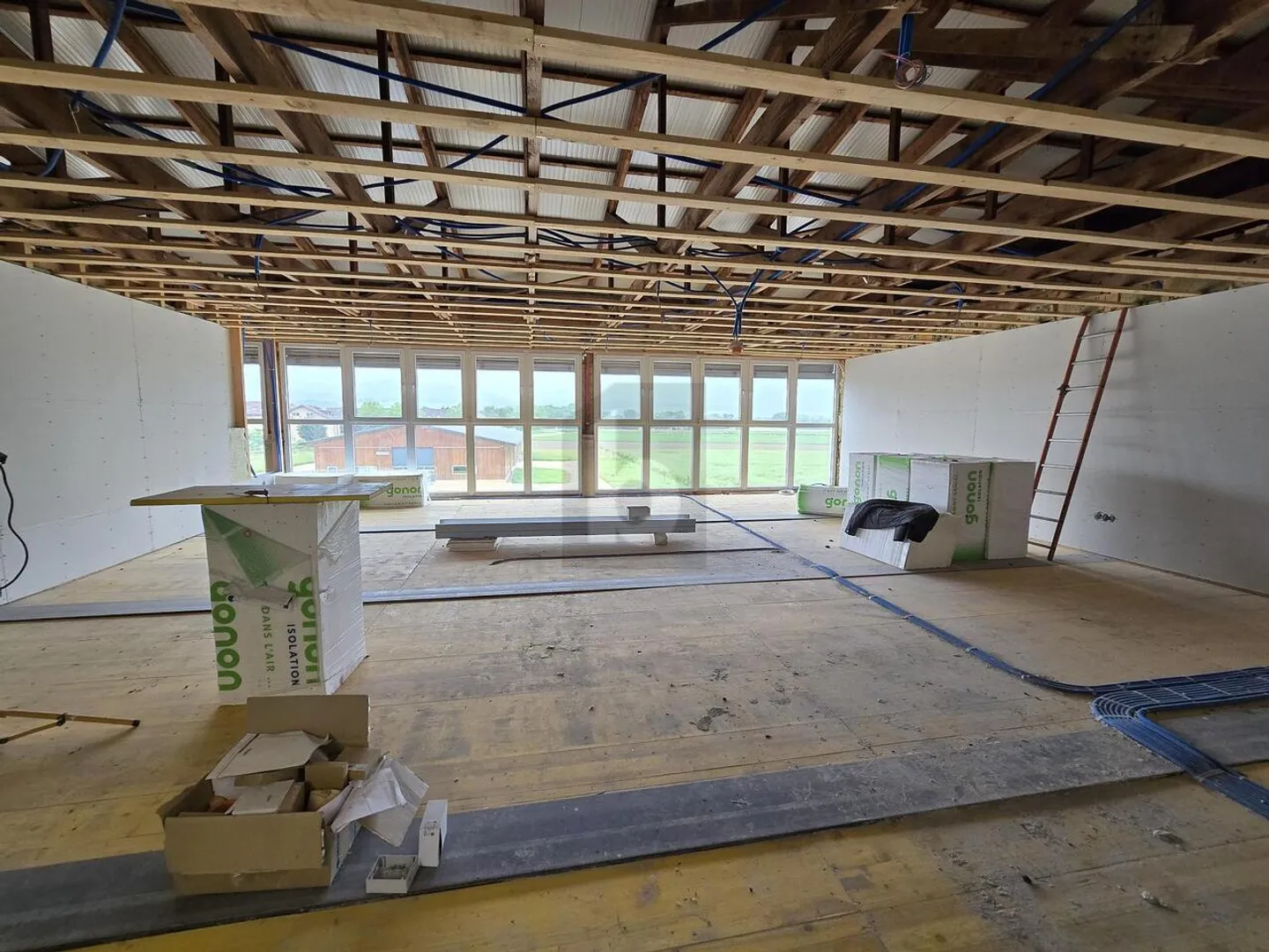 Office space for rent - Photo 2 of 5