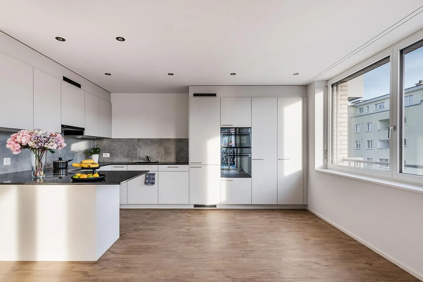 Appartement moderne près de l'accès autoroutier - Photo 1 sur 11