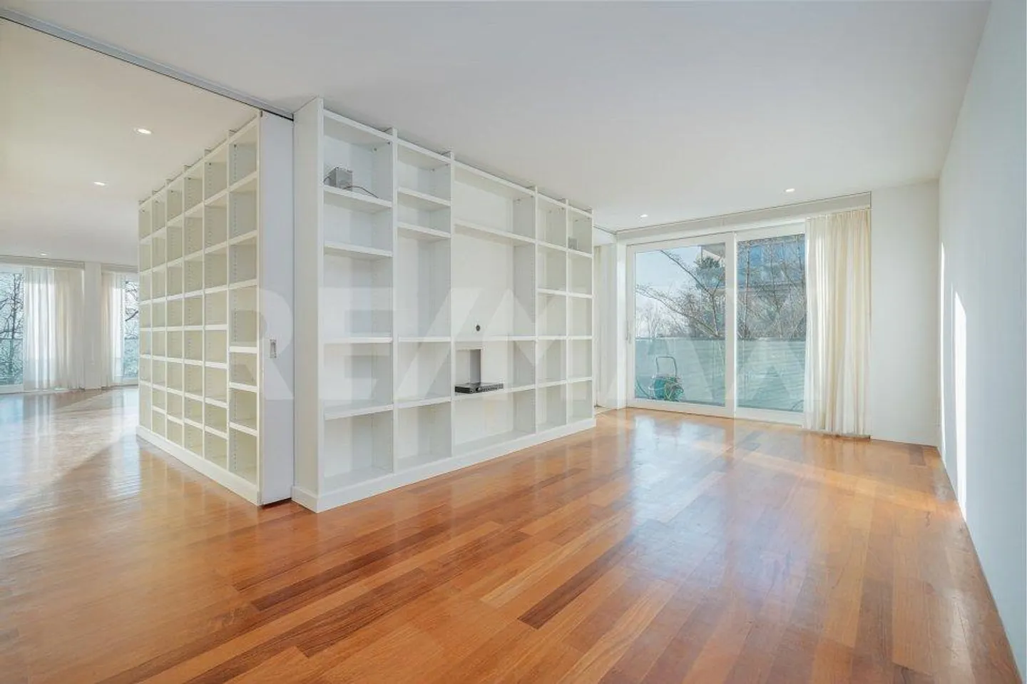 Elegante Wohnung am Zürichberg - Foto 2 von 13