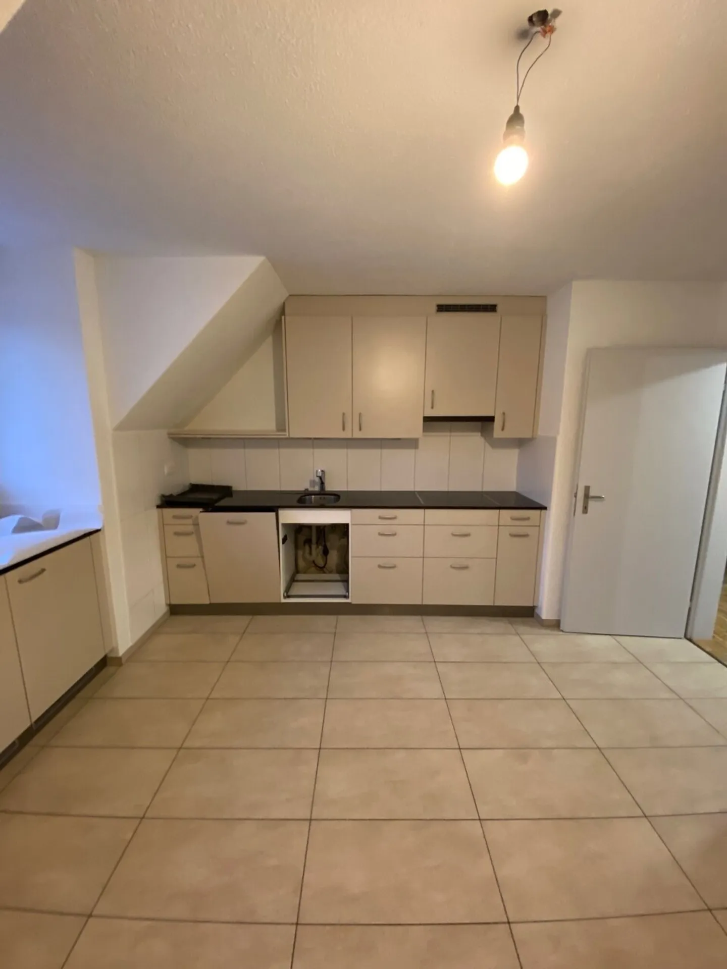 Apartment for rent - Photo 7 of 16