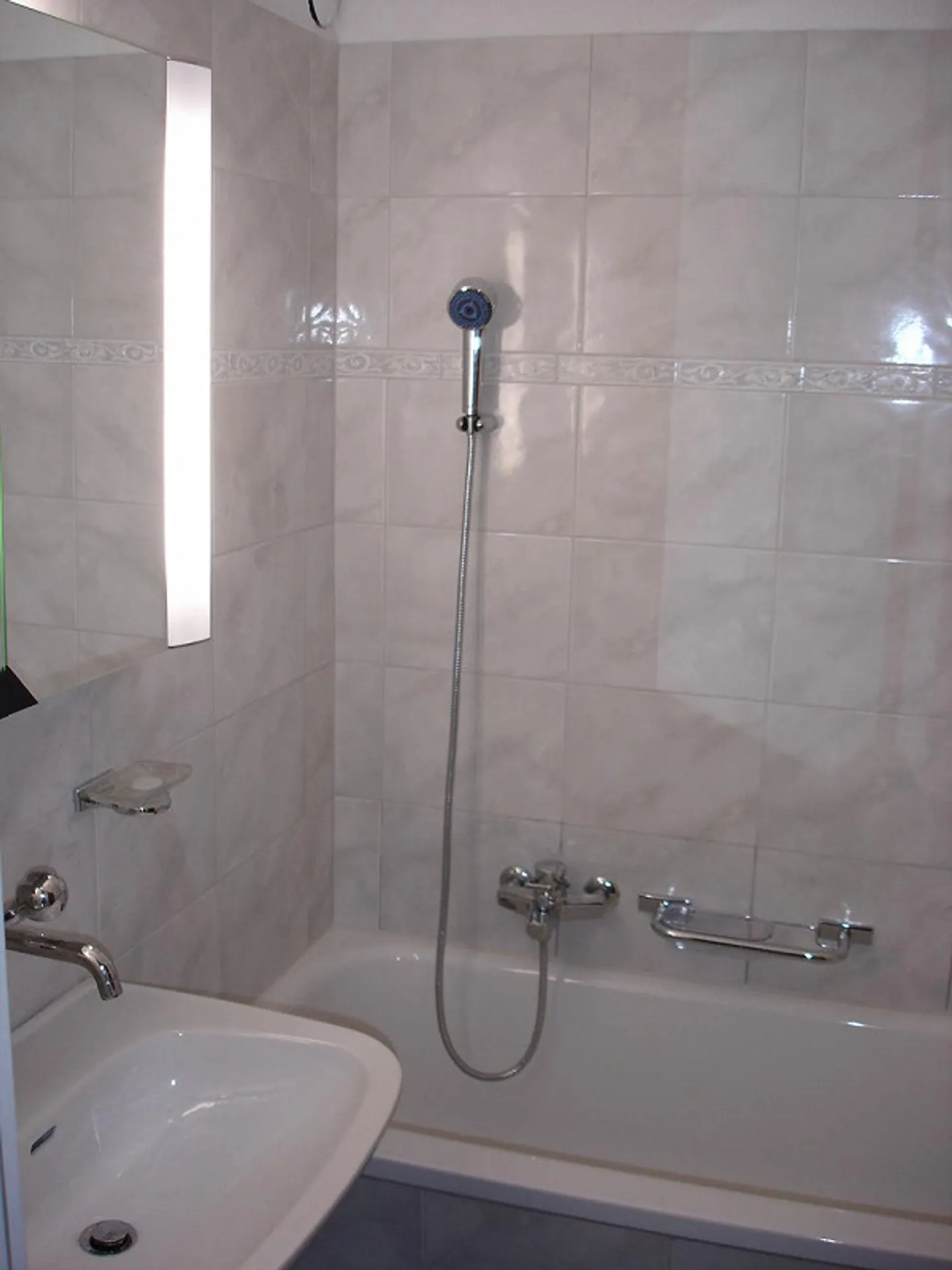 4.5-room apartment with balcony - ideal for small families or couples - Photo 7 of 8
