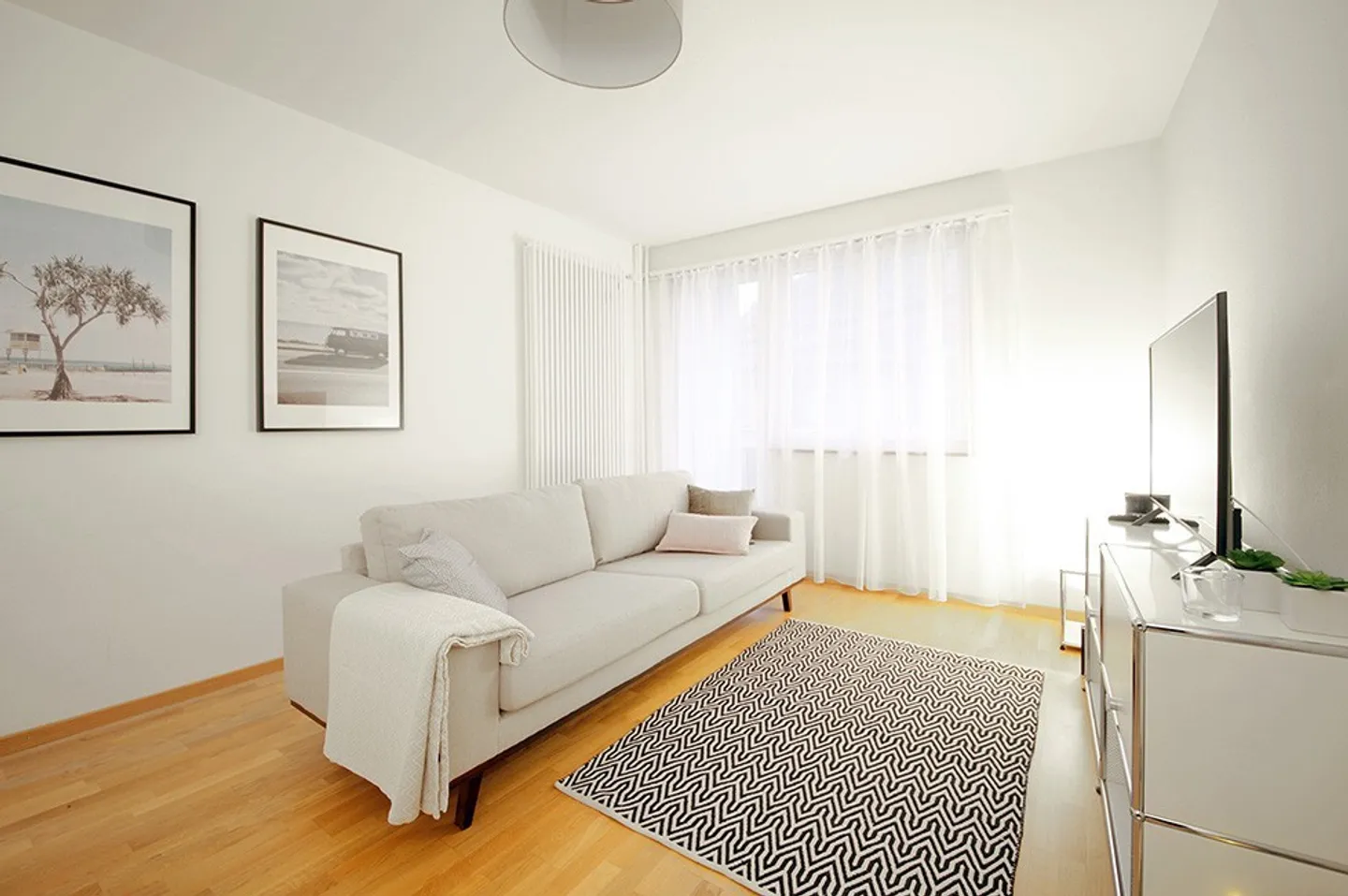 Hochwertig möblierte 2.5-Zimmer-Wohnung - Foto 2 von 7