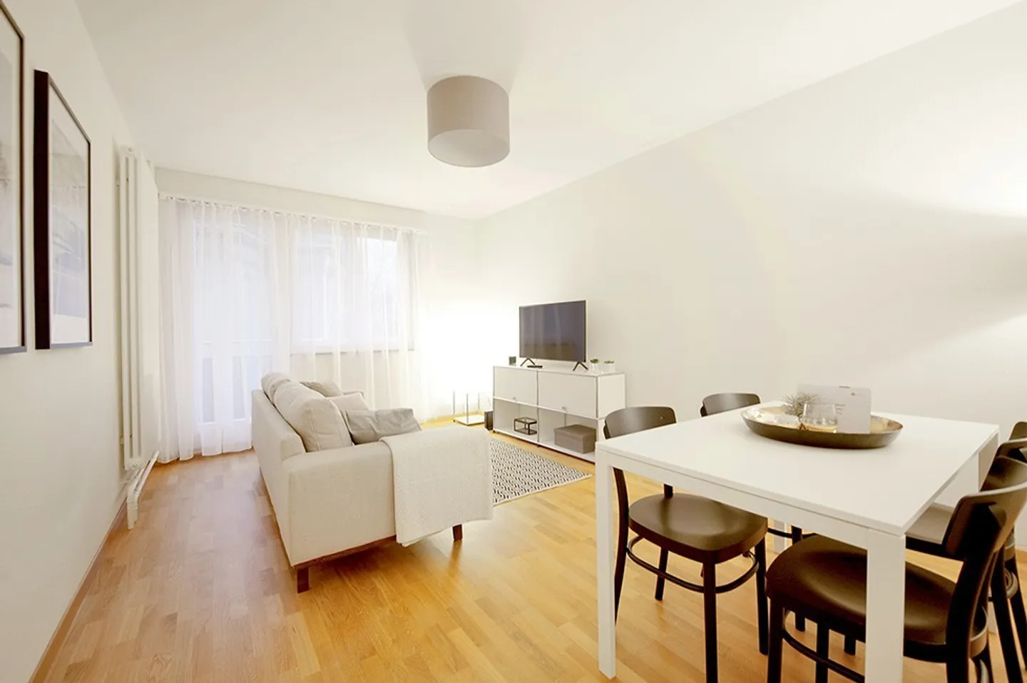 Hochwertig möblierte 2.5-Zimmer-Wohnung - Foto 1 von 7