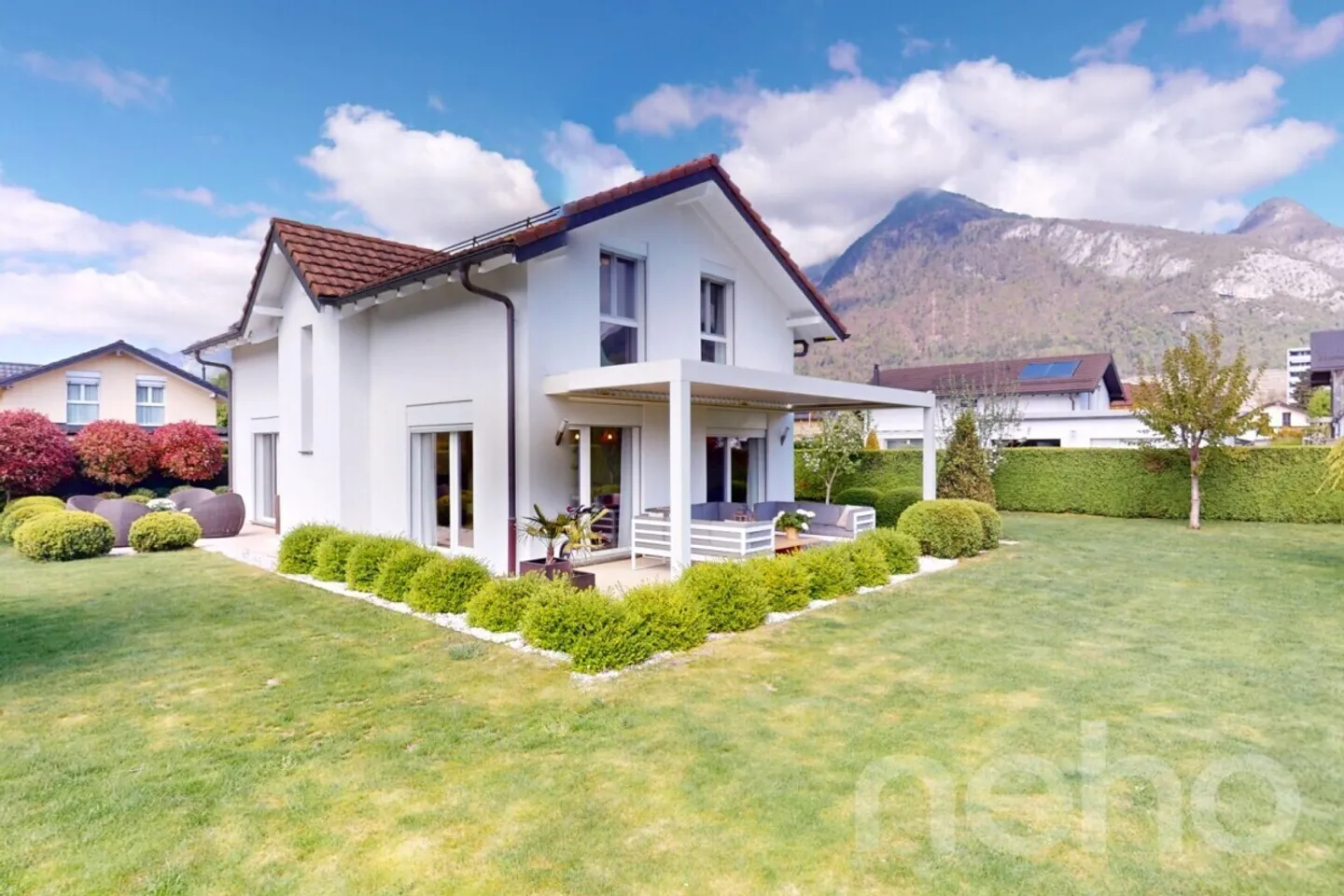 «Maison meublée dexception à Aigle avec vue et grand jardin» - Photo 3 sur 13