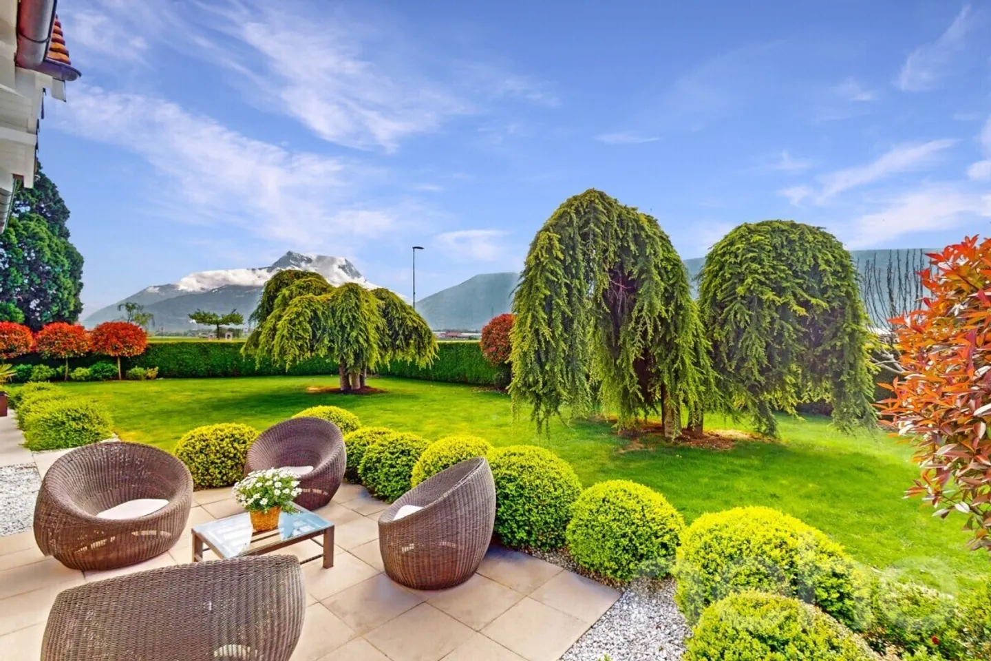 «Maison meublée dexception à Aigle avec vue et grand jardin» - Photo 4 sur 13