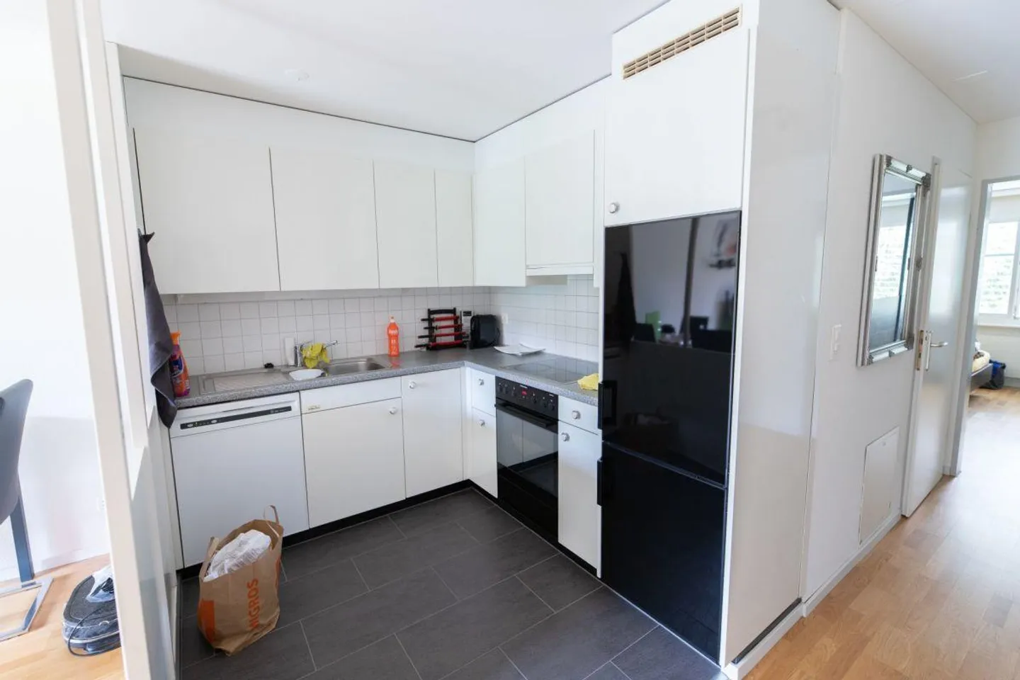 2.5 Zimmer-Wohnung mit Sitzplatz - Foto 2 von 7