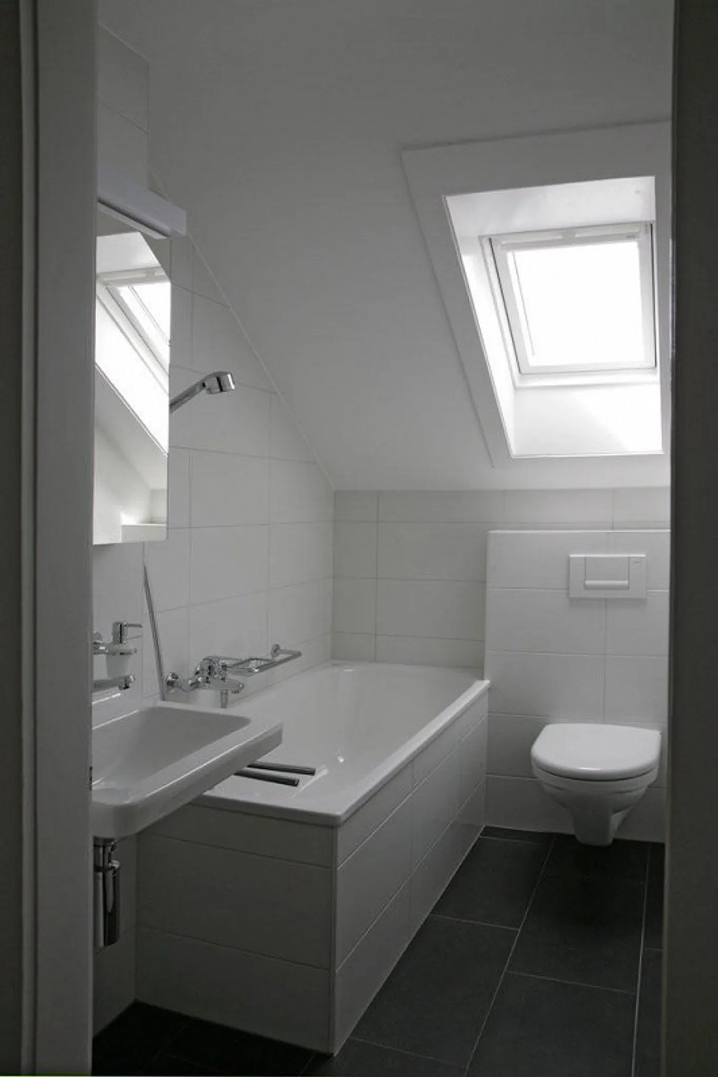 Charmante Dachwohnung in Bern - Foto 3 von 6