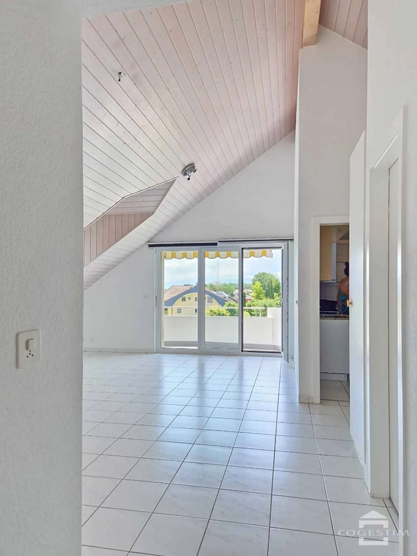 Immediately available: Beautiful 4.5-room apartment in the heart of La Côte - Photo 7 of 13