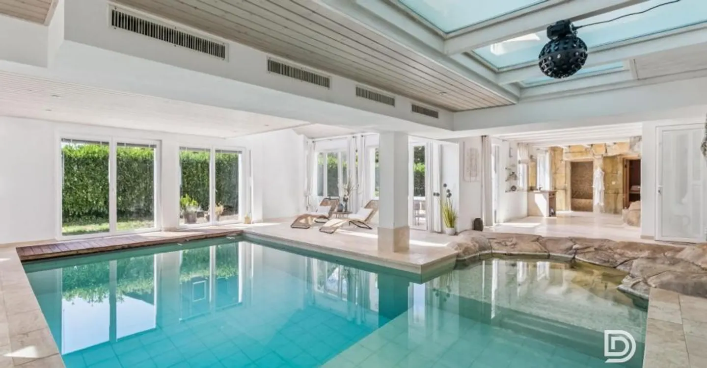 5 minutes from Yverdon: Exceptional village house with wellness space - Photo 2 of 12