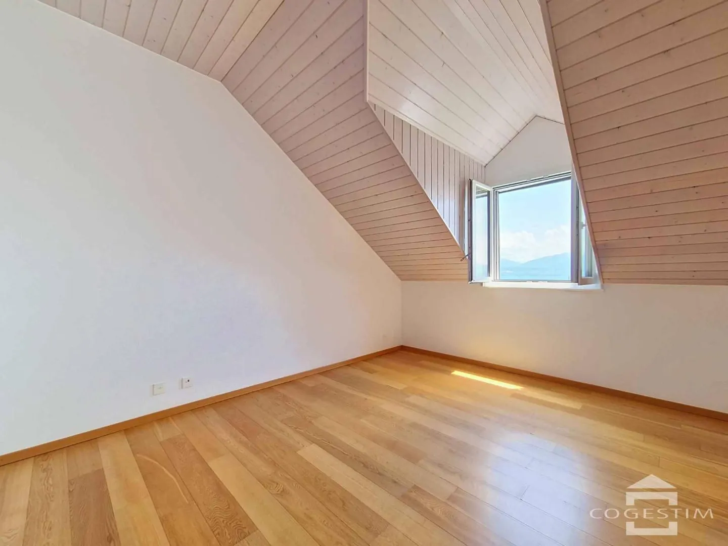 Immediately available: Beautiful 4.5-room apartment in the heart of La Côte - Photo 11 of 13