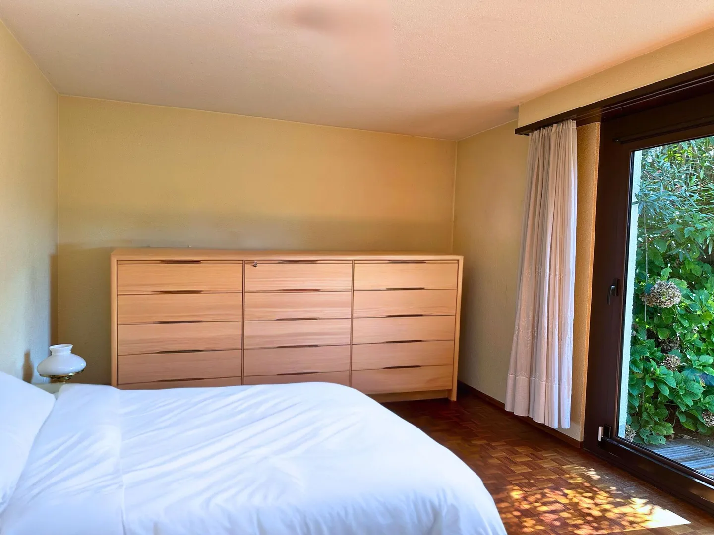 Interesting apartment with 5.5 rooms, large terrace and beautiful lake view - Photo 11 of 18