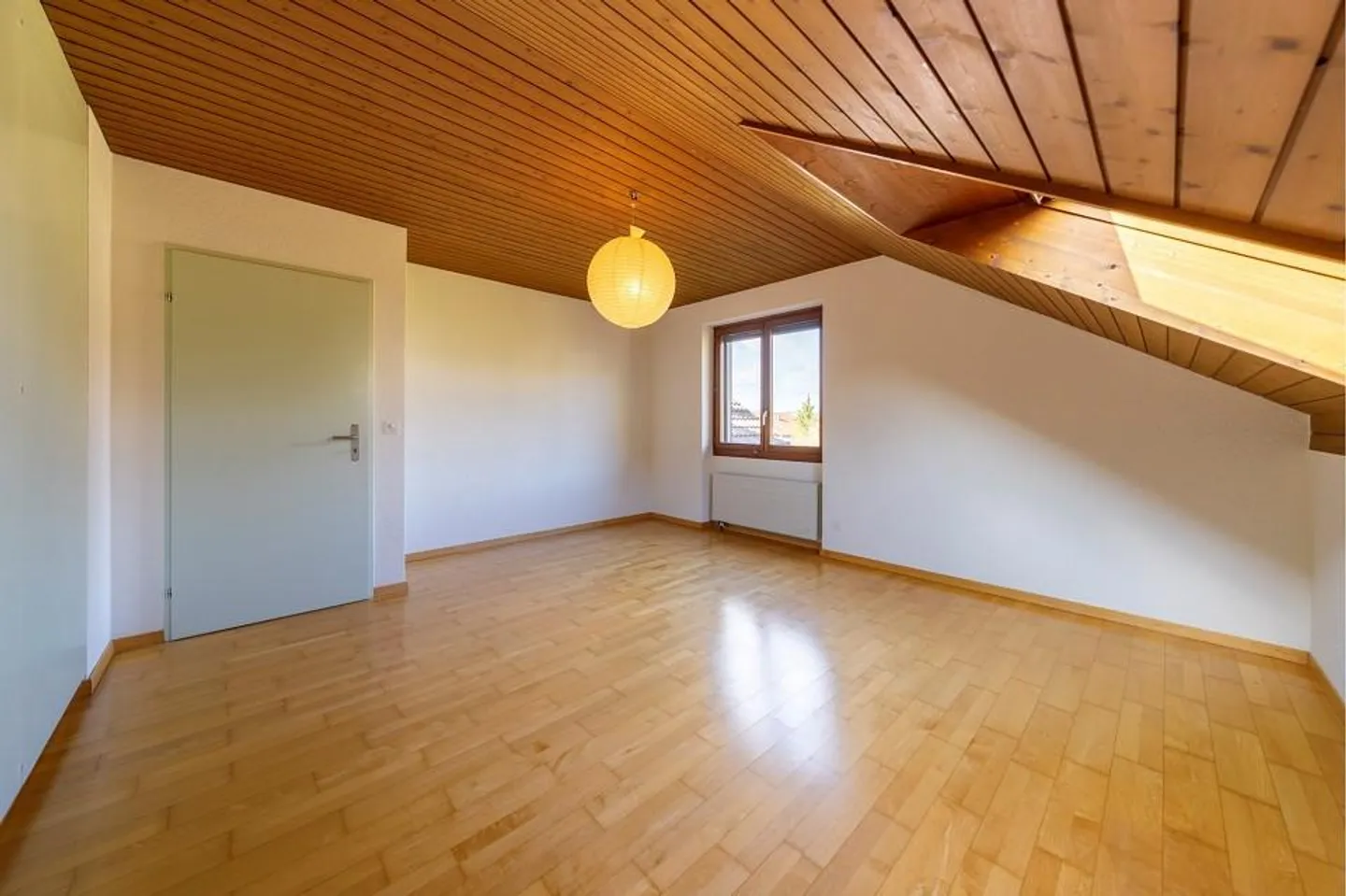 Heimelige und ruhige 3 Zimmer-Wohnung in einem Einfamilienhaus - Photo 1 of 13