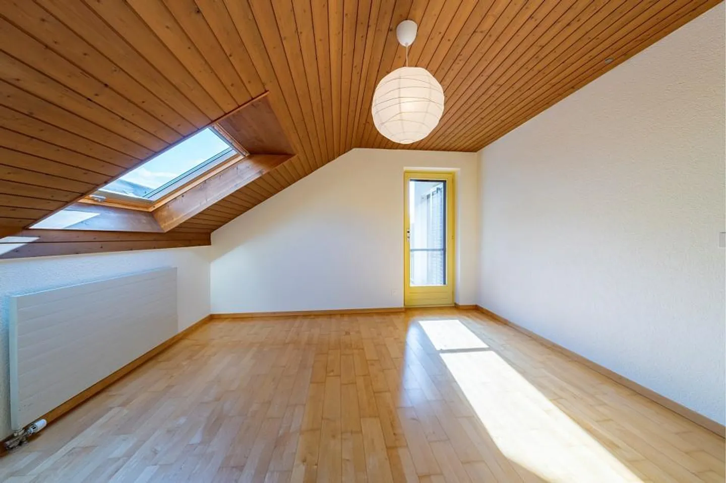 Heimelige und ruhige 3 Zimmer-Wohnung in einem Einfamilienhaus - Photo 4 of 13