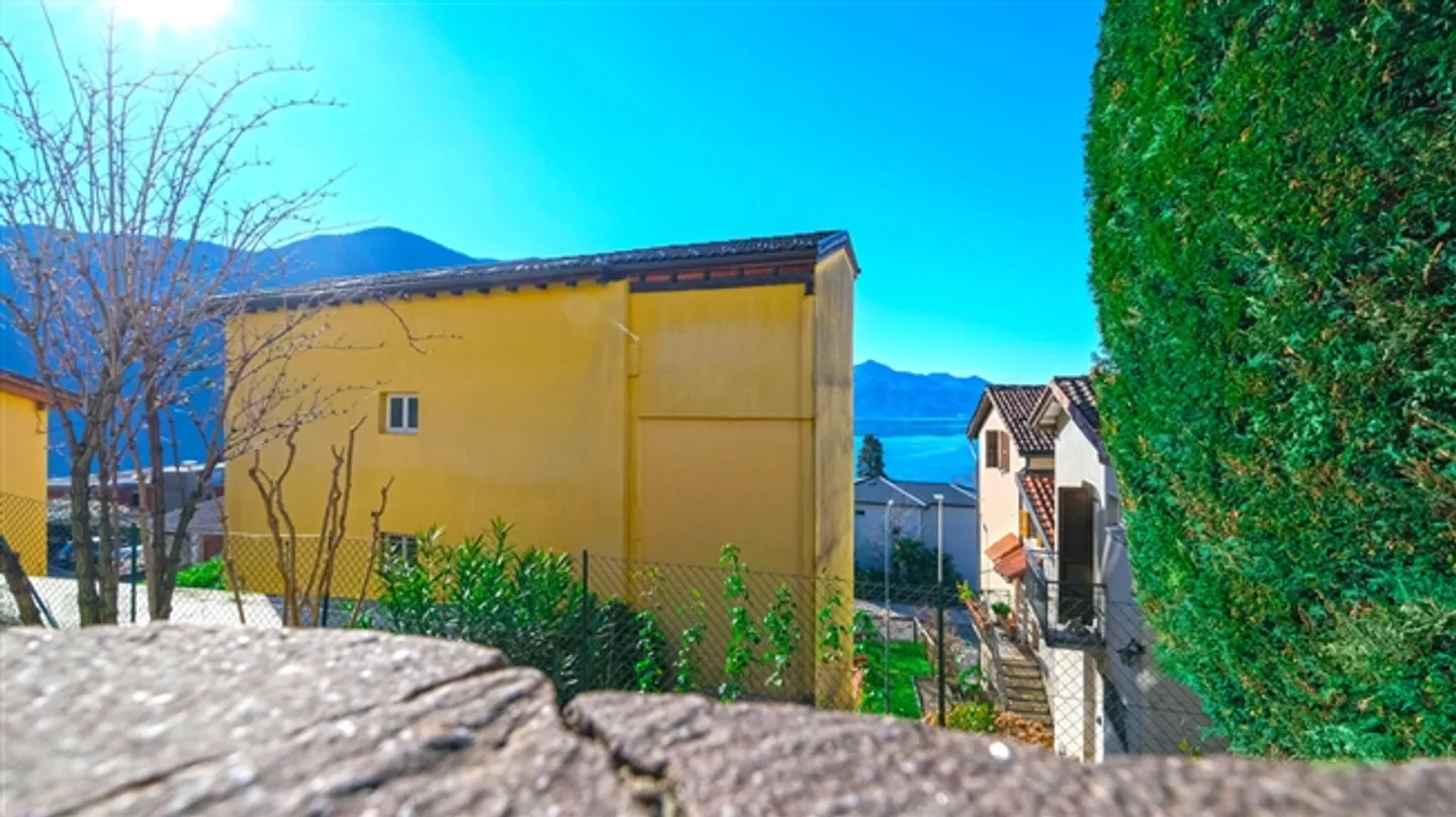 2.5-room apartment in villa with garden and lake view, Ruvigliana - Photo 8 of 10