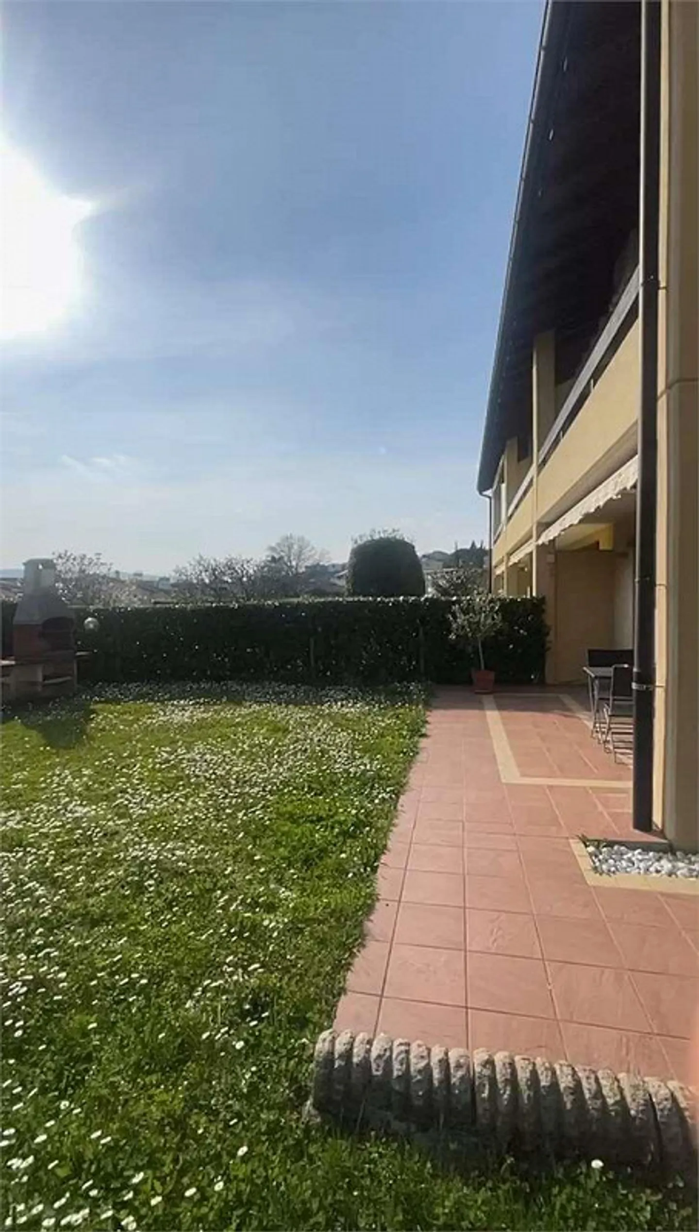 Morbio Inferiore - Villa with Garden, Brightness and Privacy - Photo 3 of 13