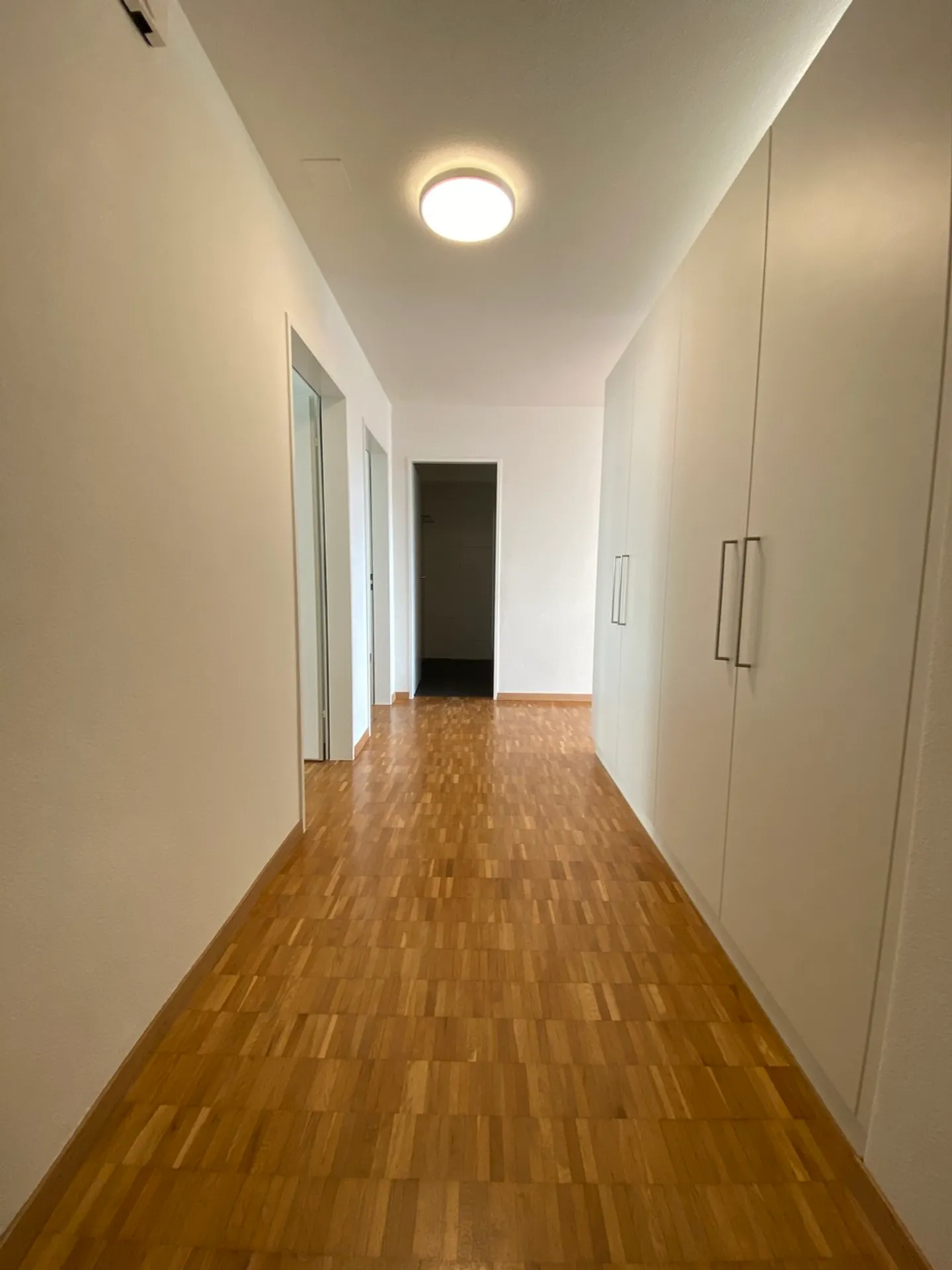 Proprietà residenziale e commerciale - Rendimento sicuro con 26 posti auto - Foto 20 di 21