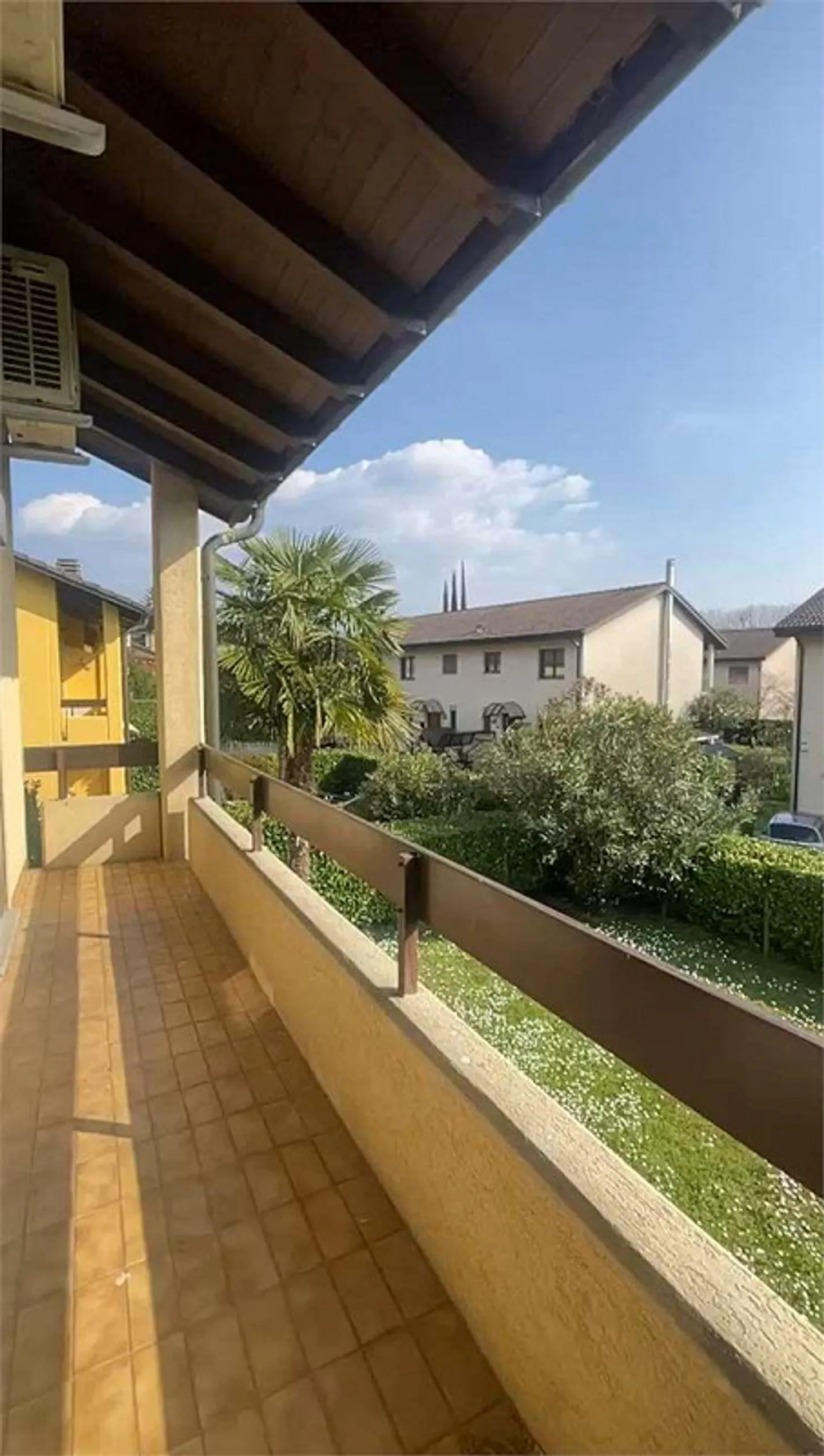 Morbio Inferiore - Villa with Garden, Brightness and Privacy - Photo 11 of 13