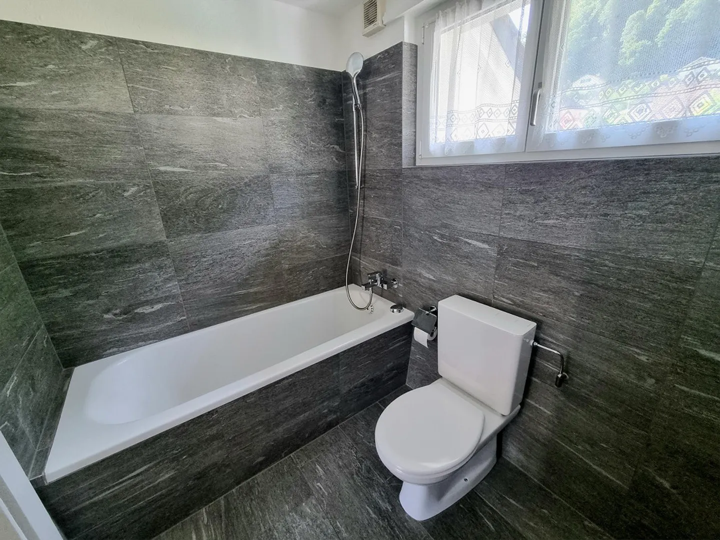 Charmante Maisonette mit Bergsicht - Foto 4 von 14
