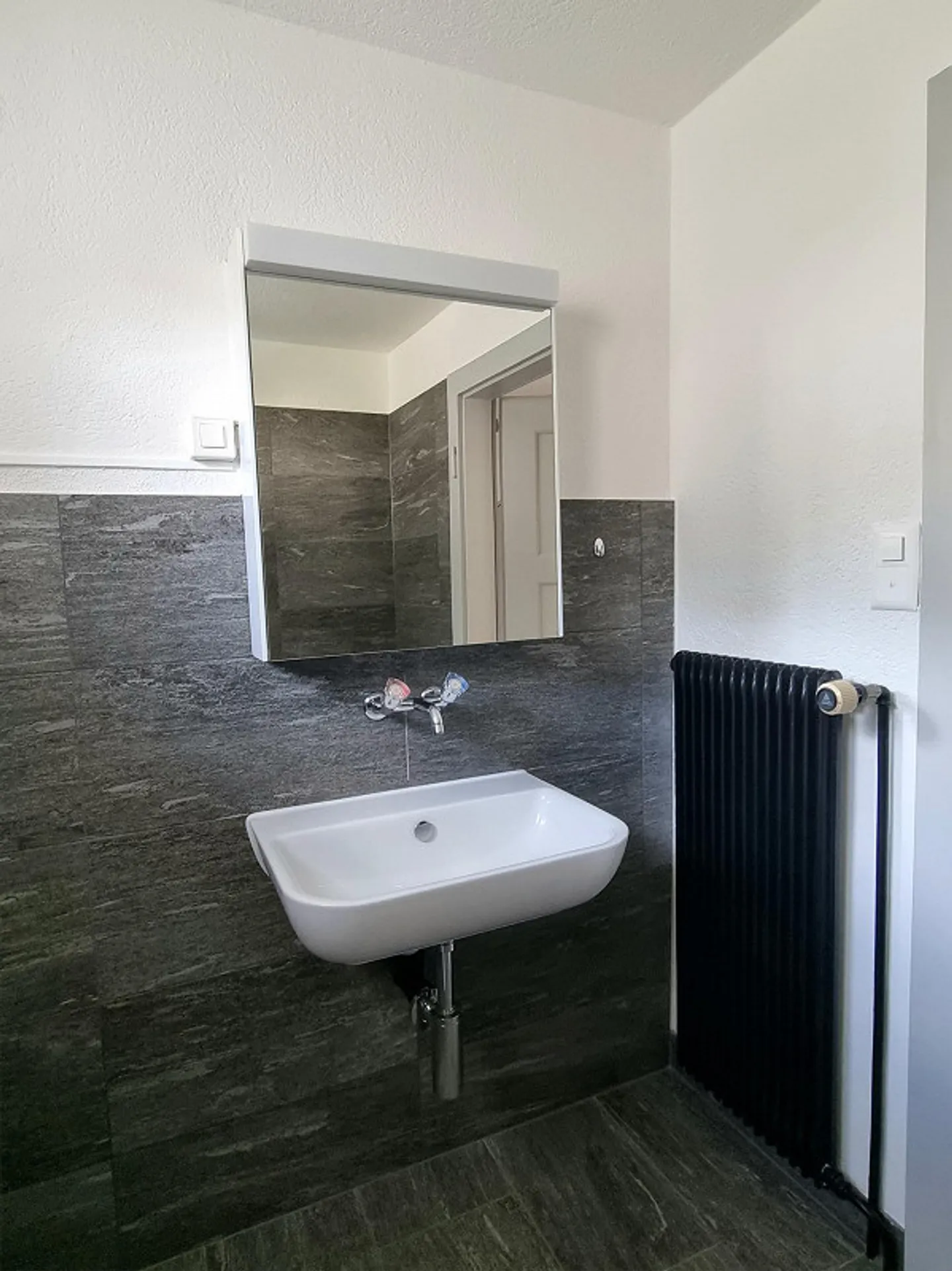 Charmante Maisonette mit Bergsicht - Foto 5 von 14