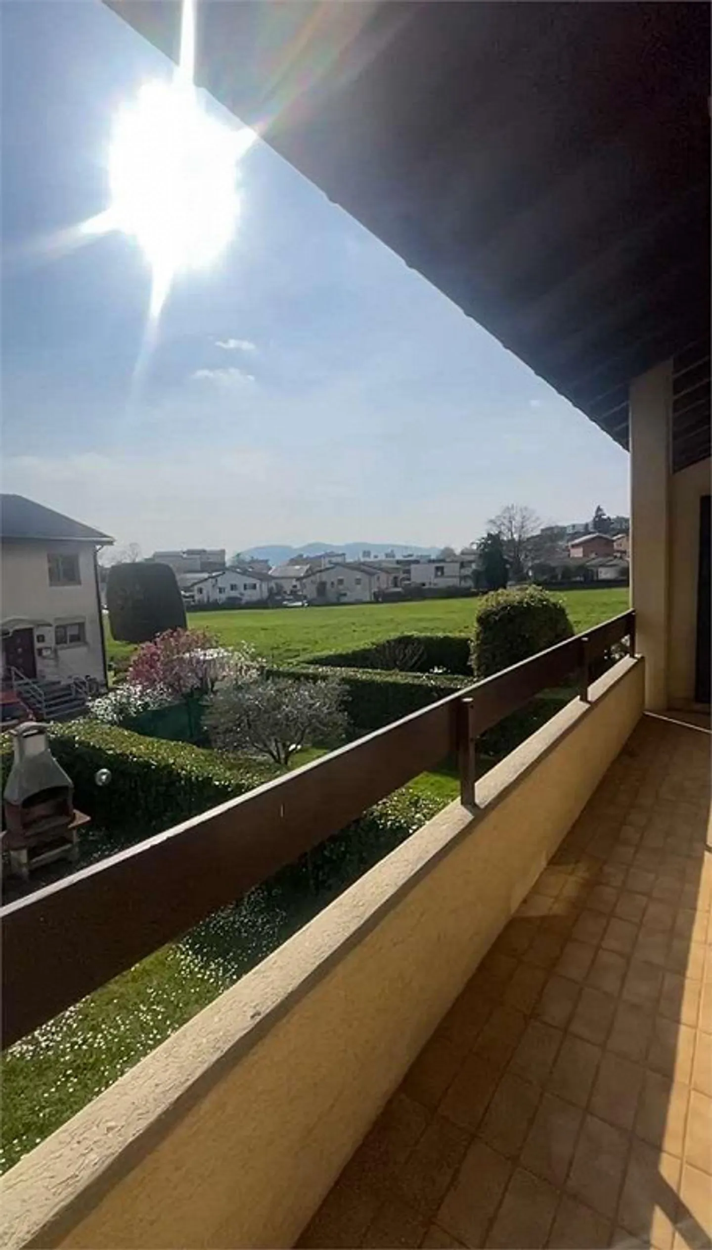 Morbio Inferiore - Villa with Garden, Brightness and Privacy - Photo 12 of 13