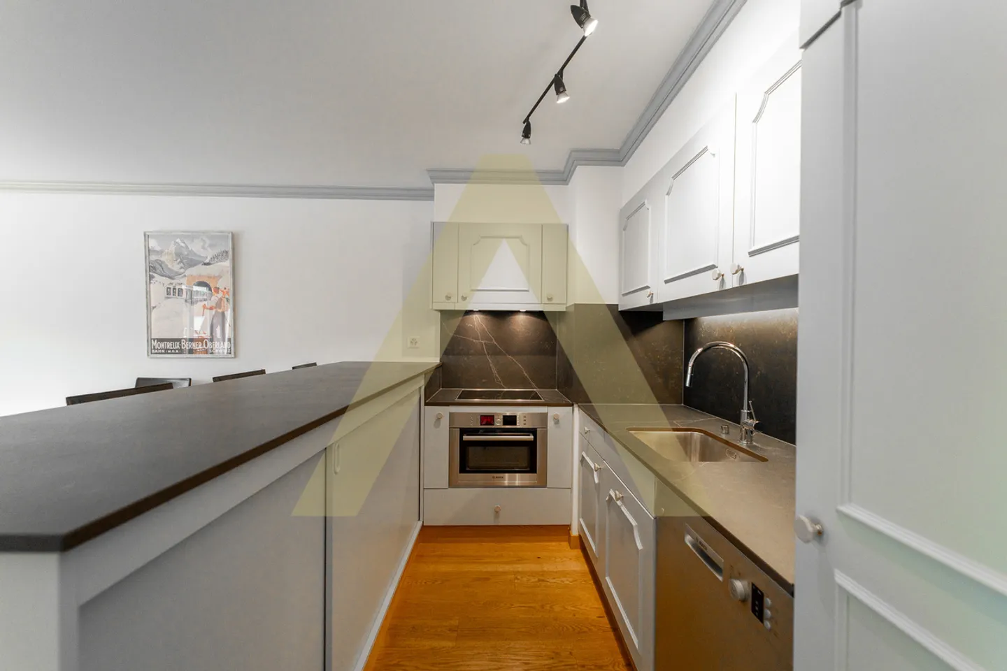 Bell'appartamento vicino al centro della stazione - Foto 6 di 7