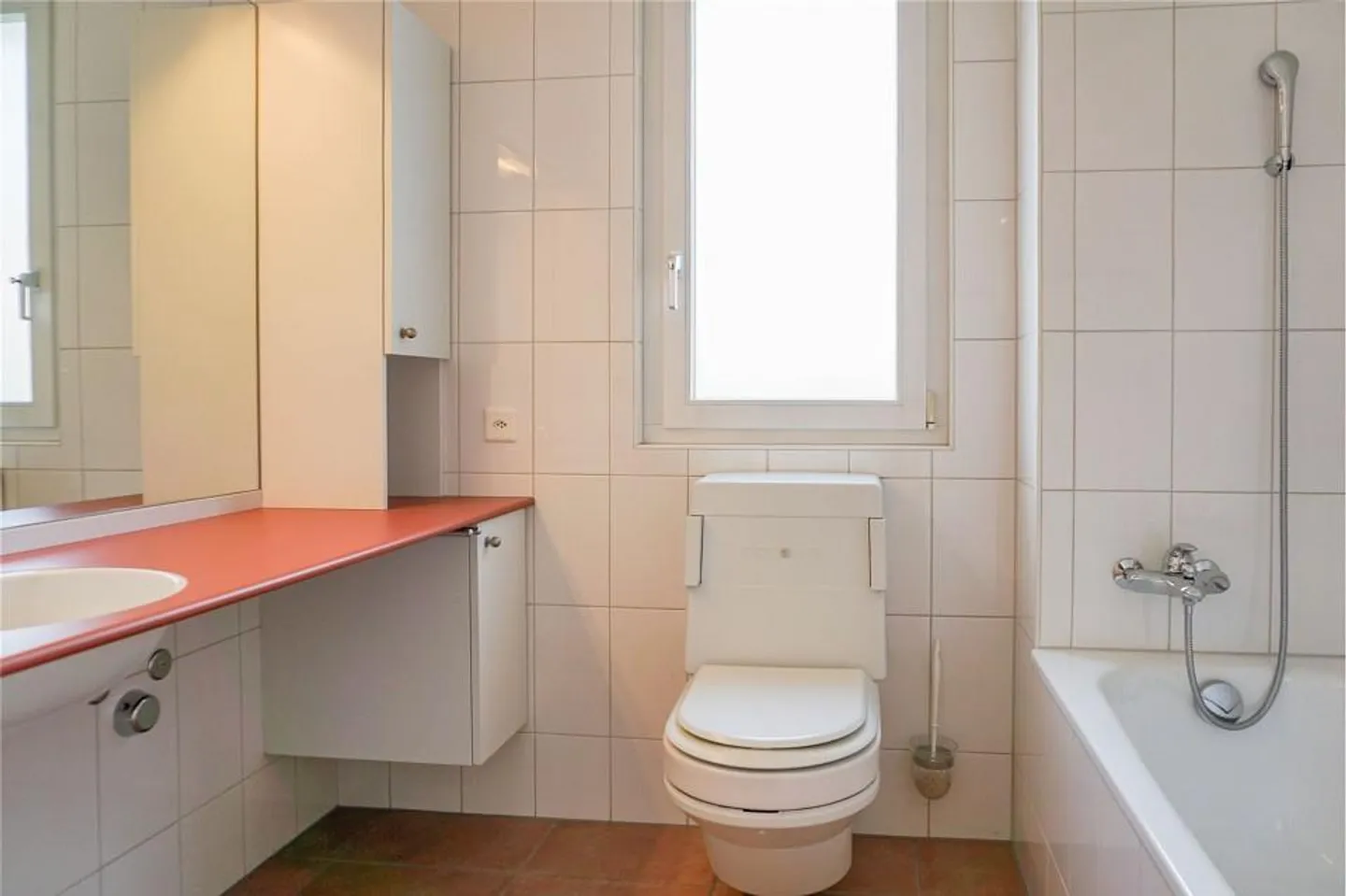 Spacious Garden Apartment on South Slope in Ittigen - Photo 11 of 13