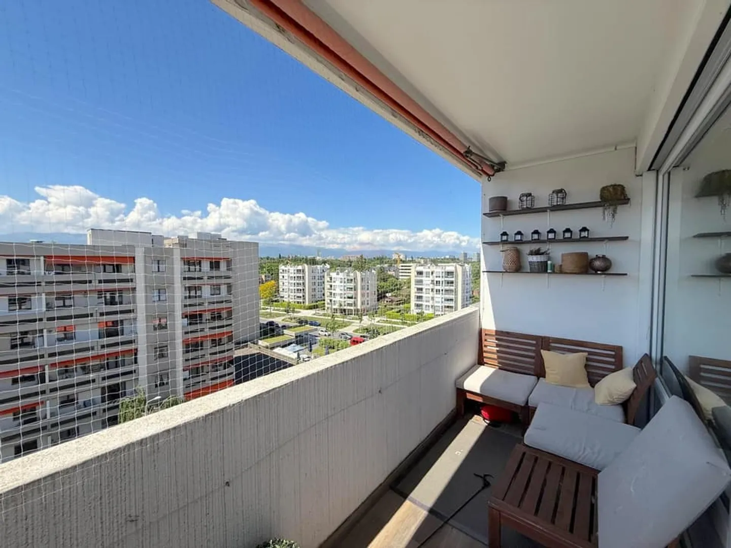 Appartement lumineux 5,5 pièces - Photo 3 sur 13