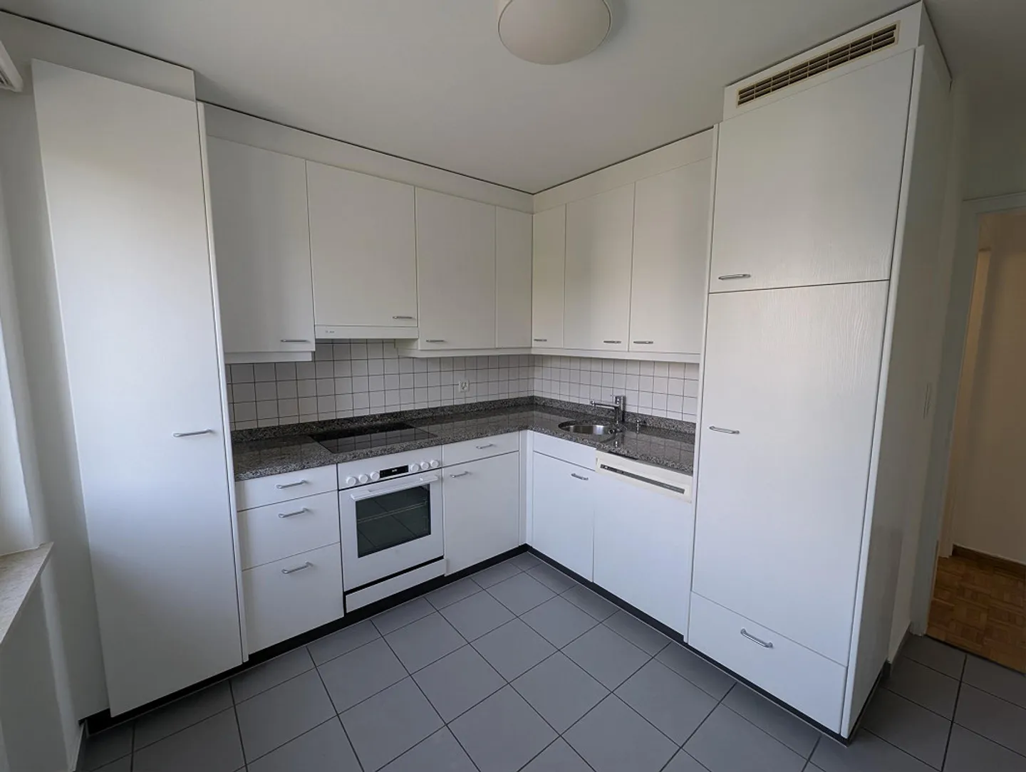 Appartement confortable 2 pièces à Reinach - Photo 2 sur 10