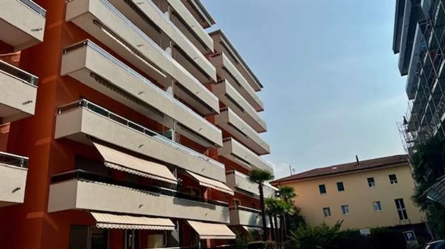 Cozy studio apartment with large terrace and communal pool - Photo 9 of 11