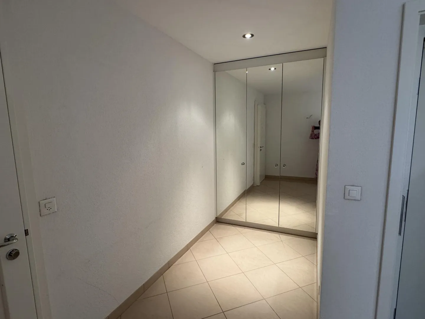 Magnifique appartement de 5½ pièces avec vue - Photo 2 sur 14