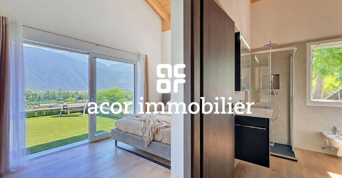 Contemporary villa with panoramic view - Photo 8 of 12